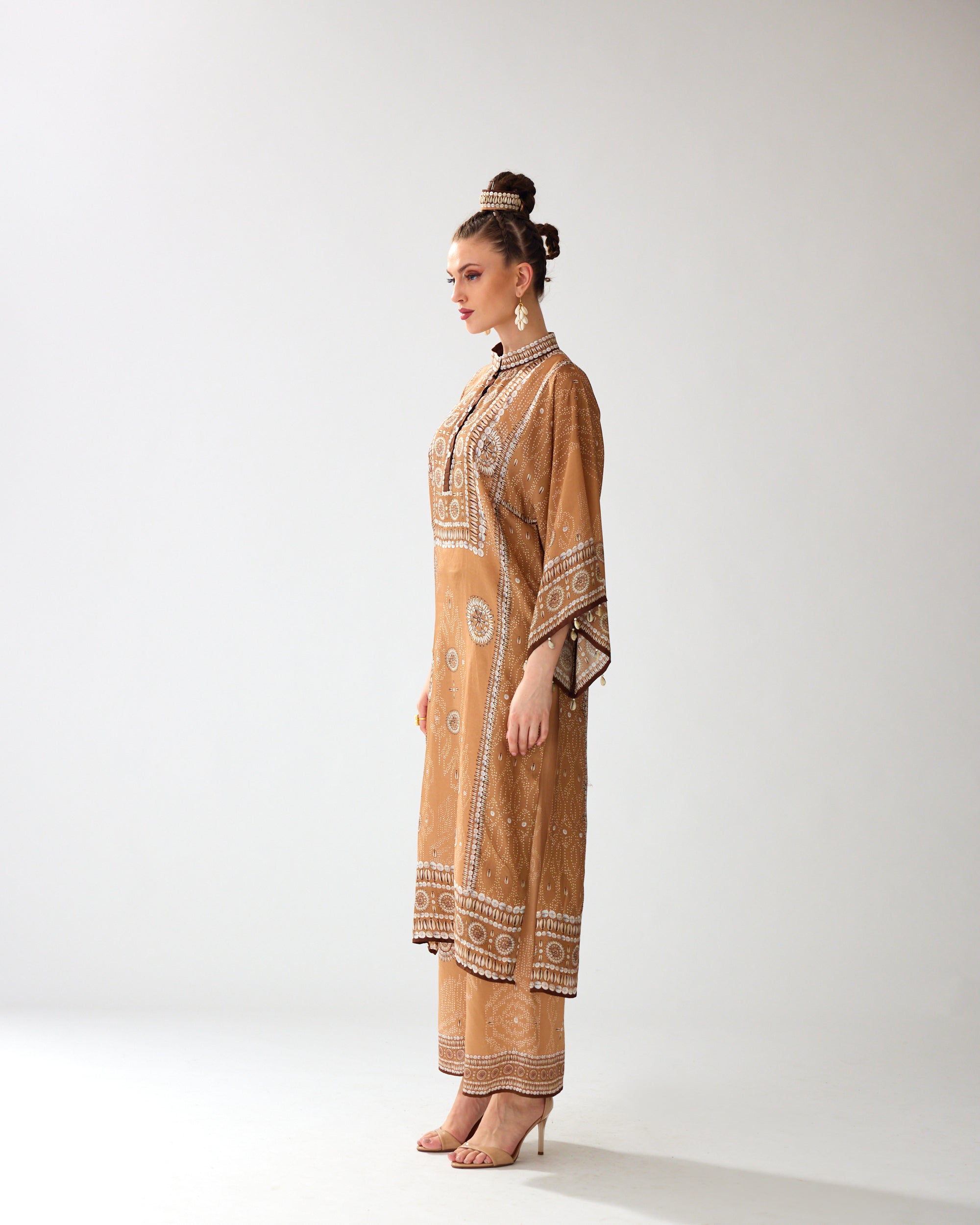 Zohra : Gayatri - Caramel