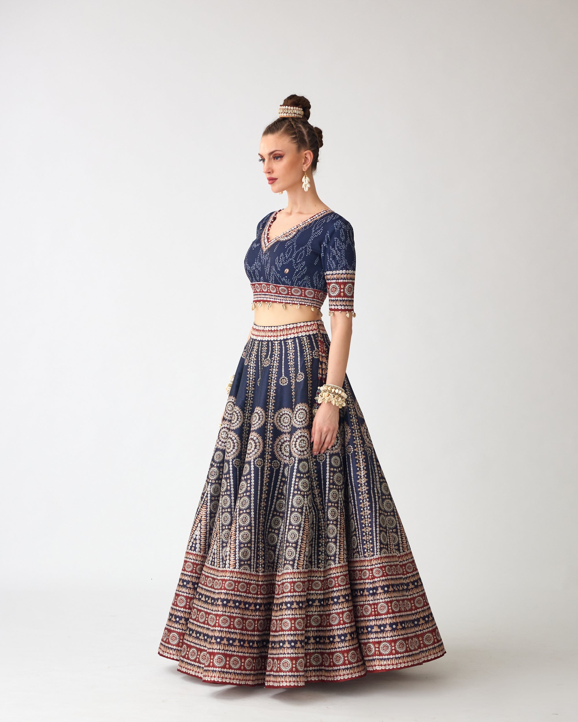 Zohra : Leela - Navy/Red