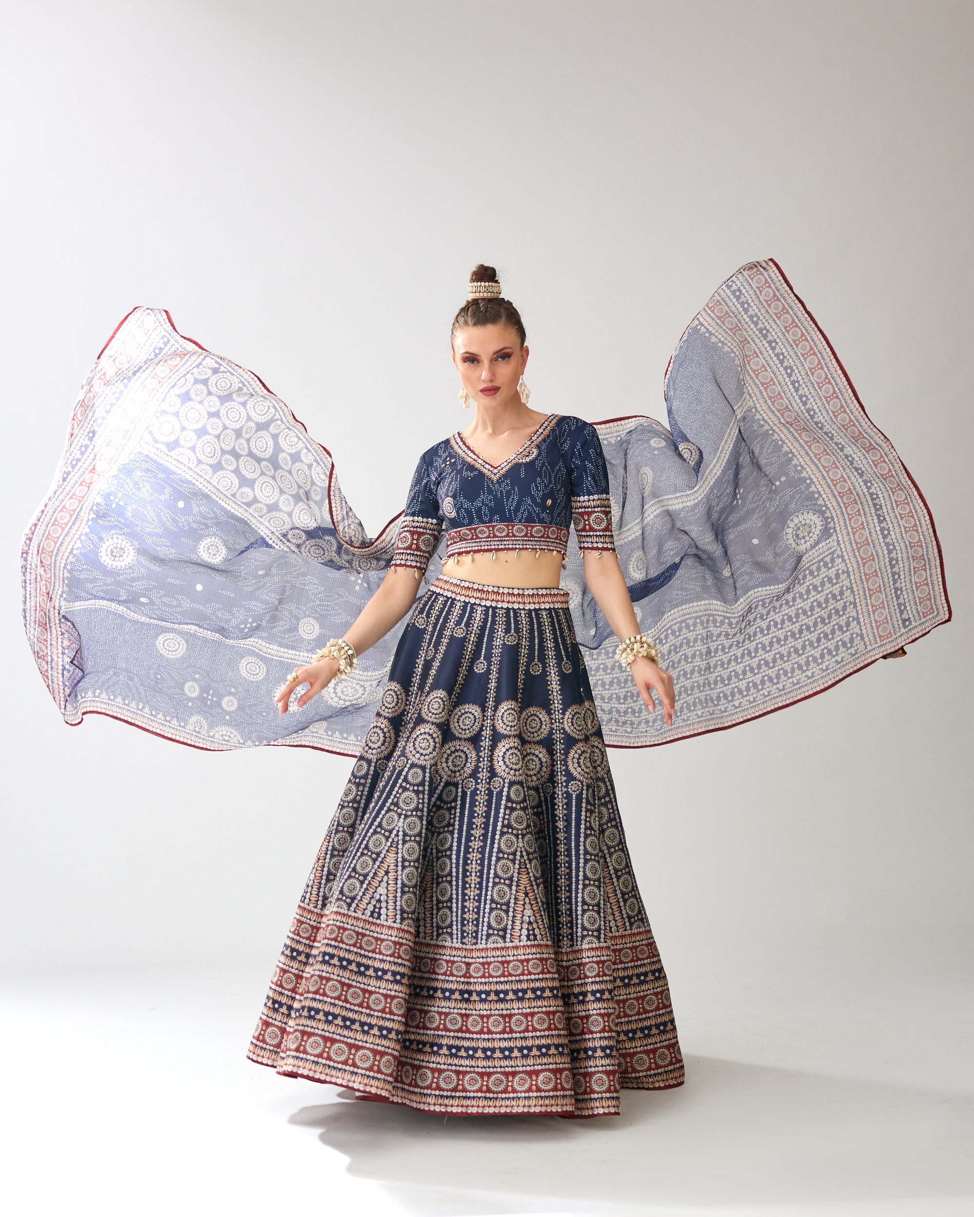 Zohra : Leela - Navy/Red