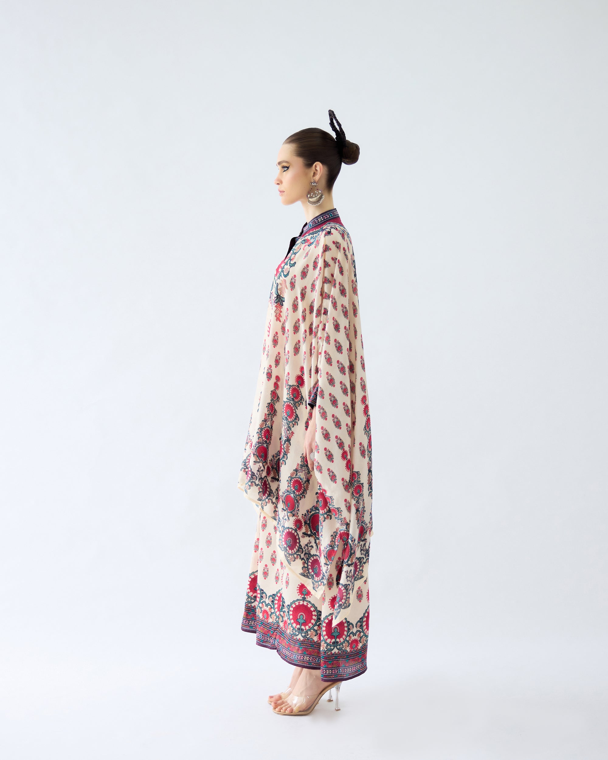 Bukhara : Dakota/Surilee - Maroon