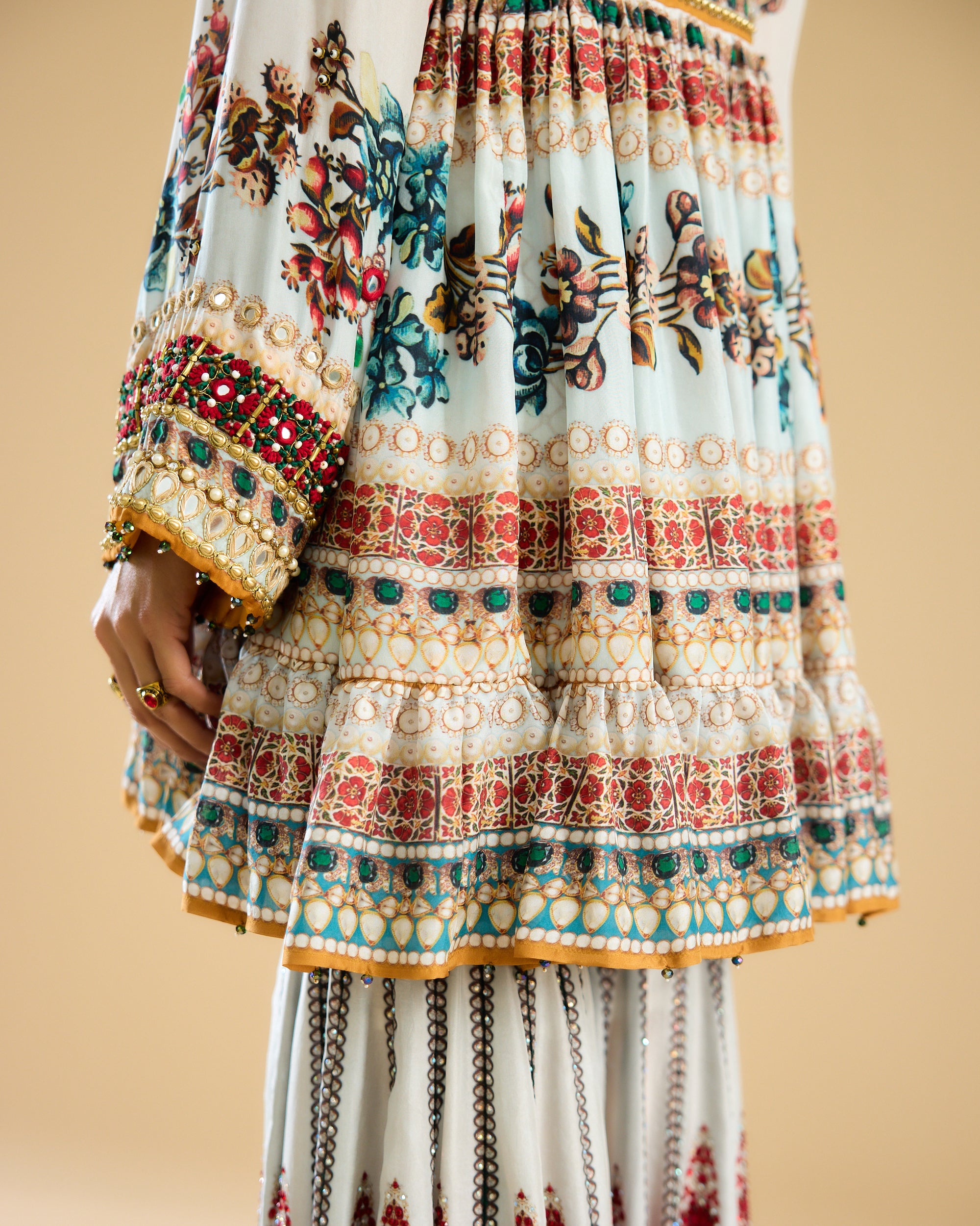 Nizam : Chinara - Ivory/Aqua