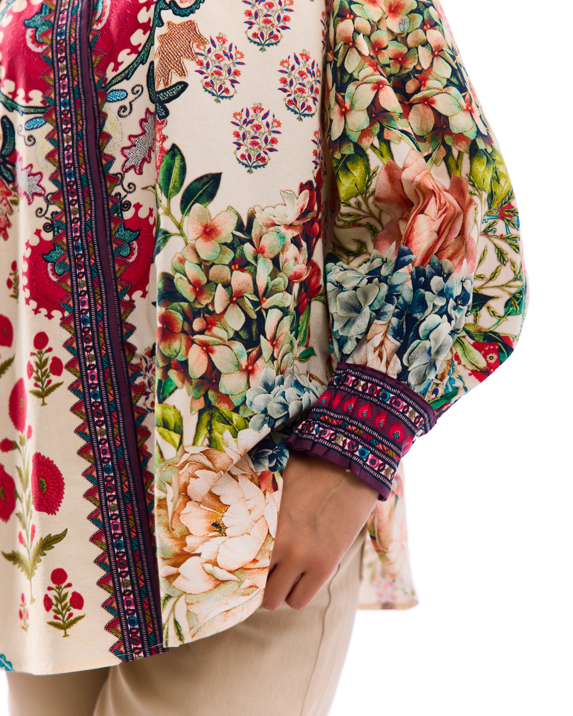 J'adore : Faiza - Ivory/Maroon