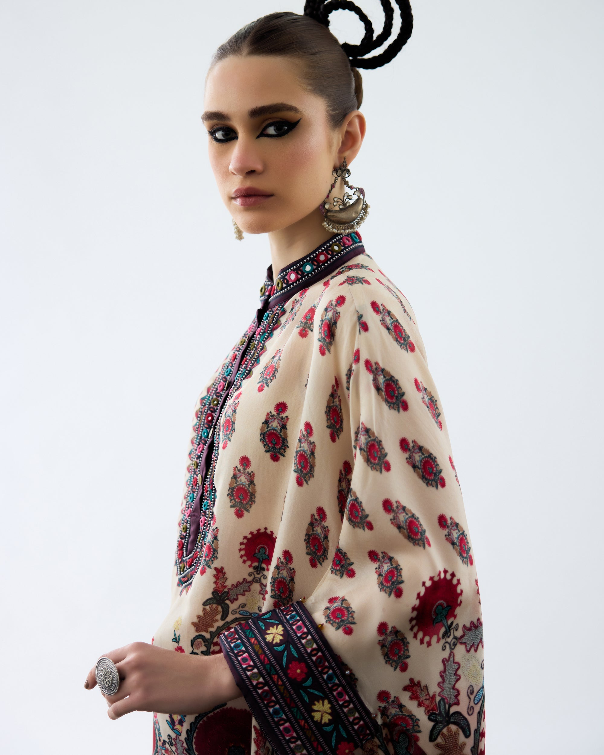 Bukhara : Chanel/Sonth - Maroon