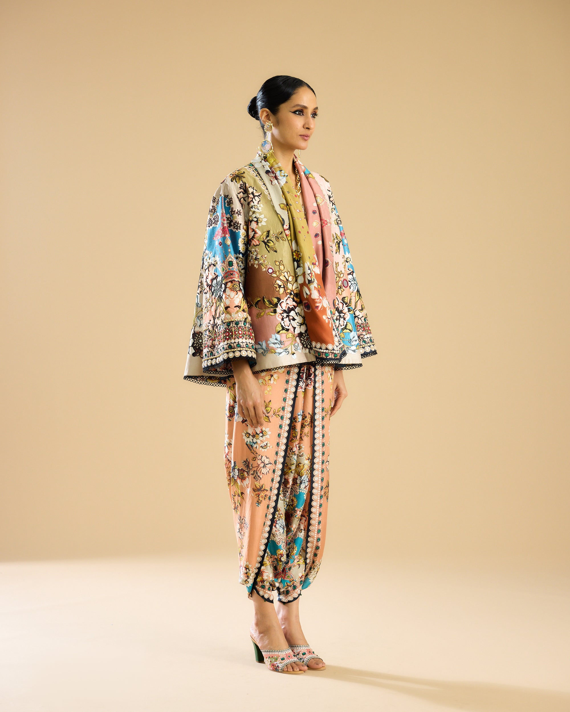 Nizam : Vagma - Ivory/Peach