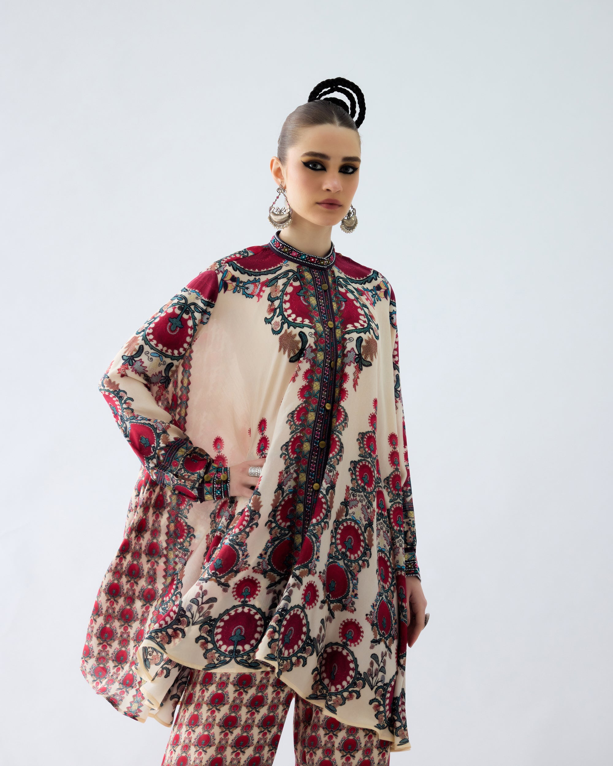 Bukhara : Nilofer - Maroon
