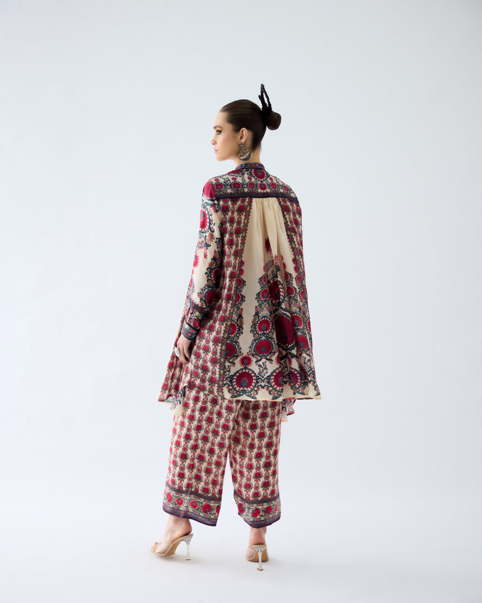 Bukhara : Nilofer - Maroon