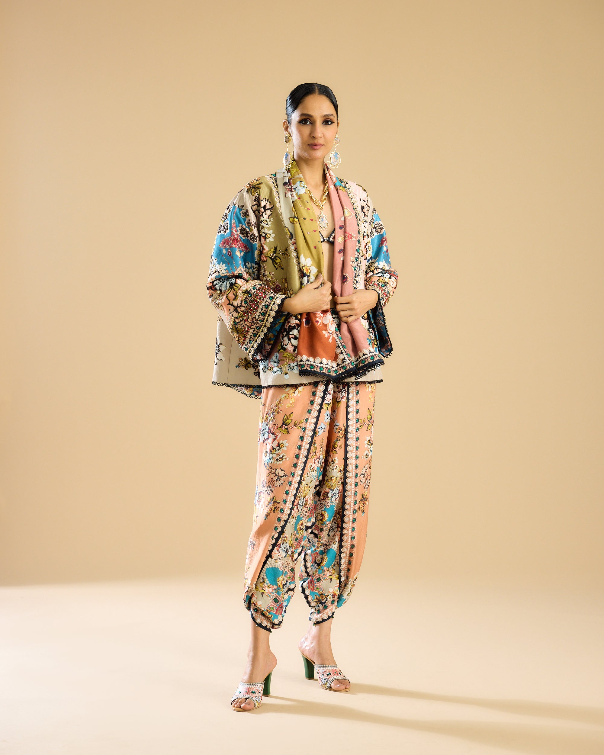 Nizam : Vagma - Ivory/Peach
