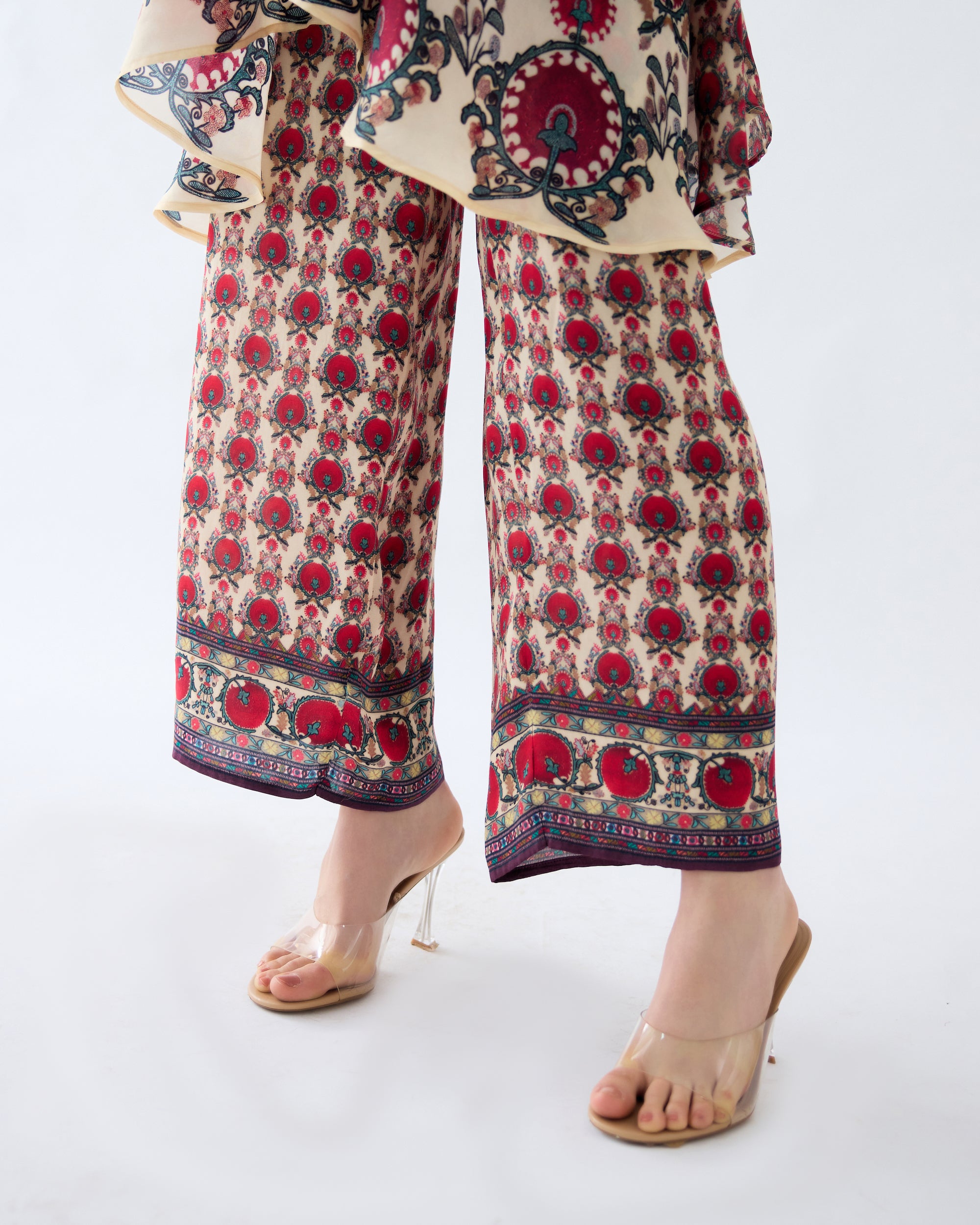 Bukhara : Nilofer - Maroon
