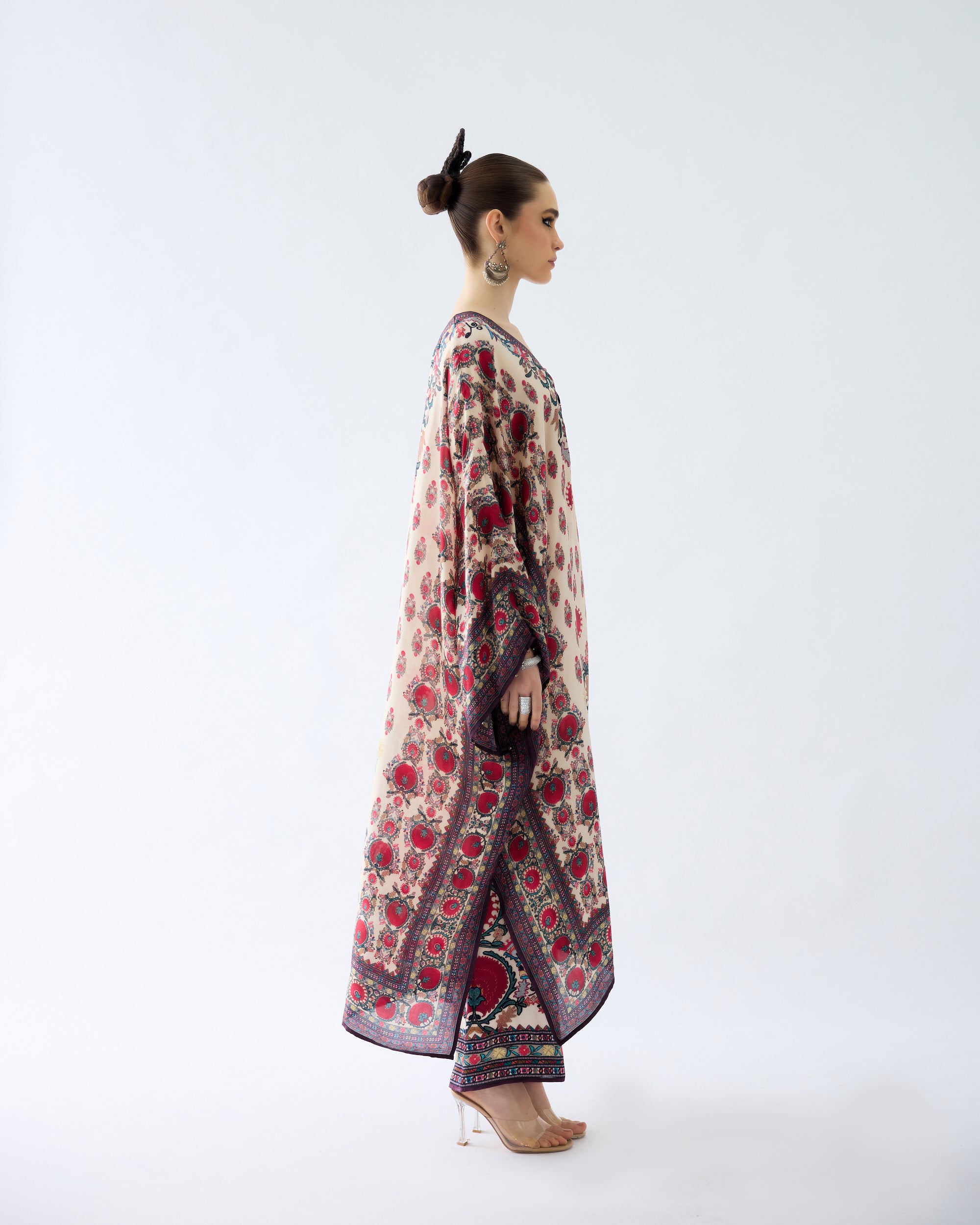 Bukhara : Ghufrina - Maroon