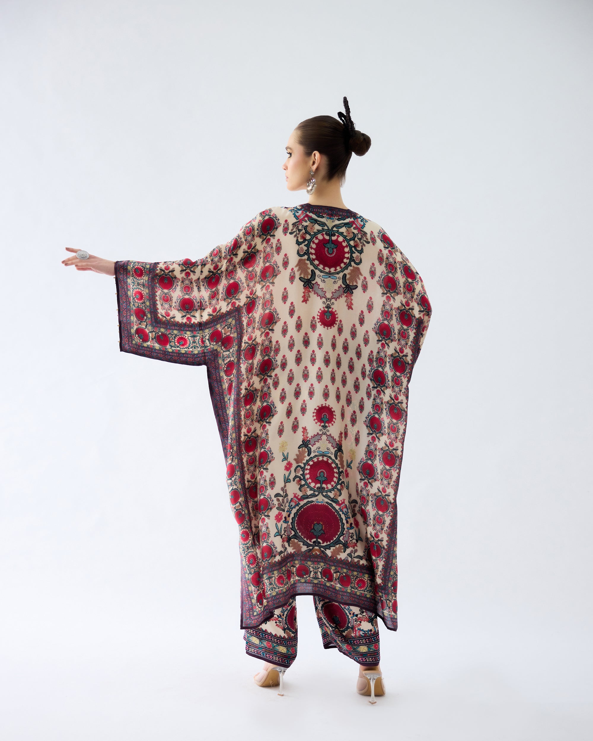 Bukhara : Ghufrina - Maroon