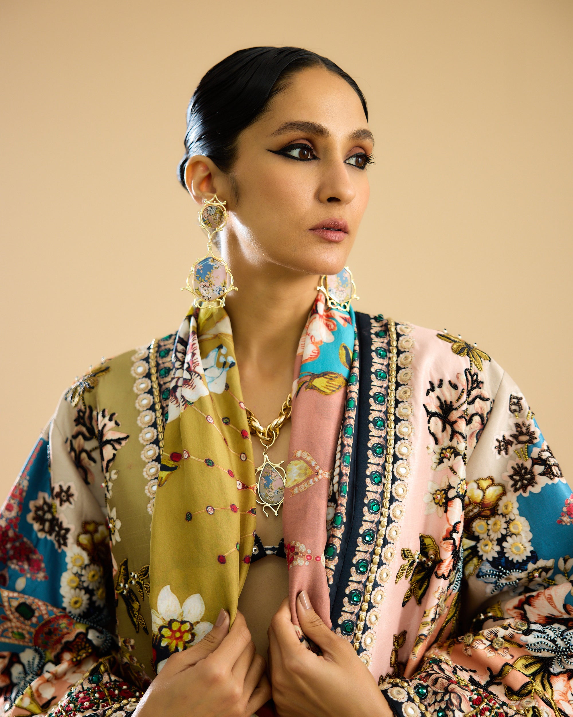 Nizam : Vagma - Ivory/Peach