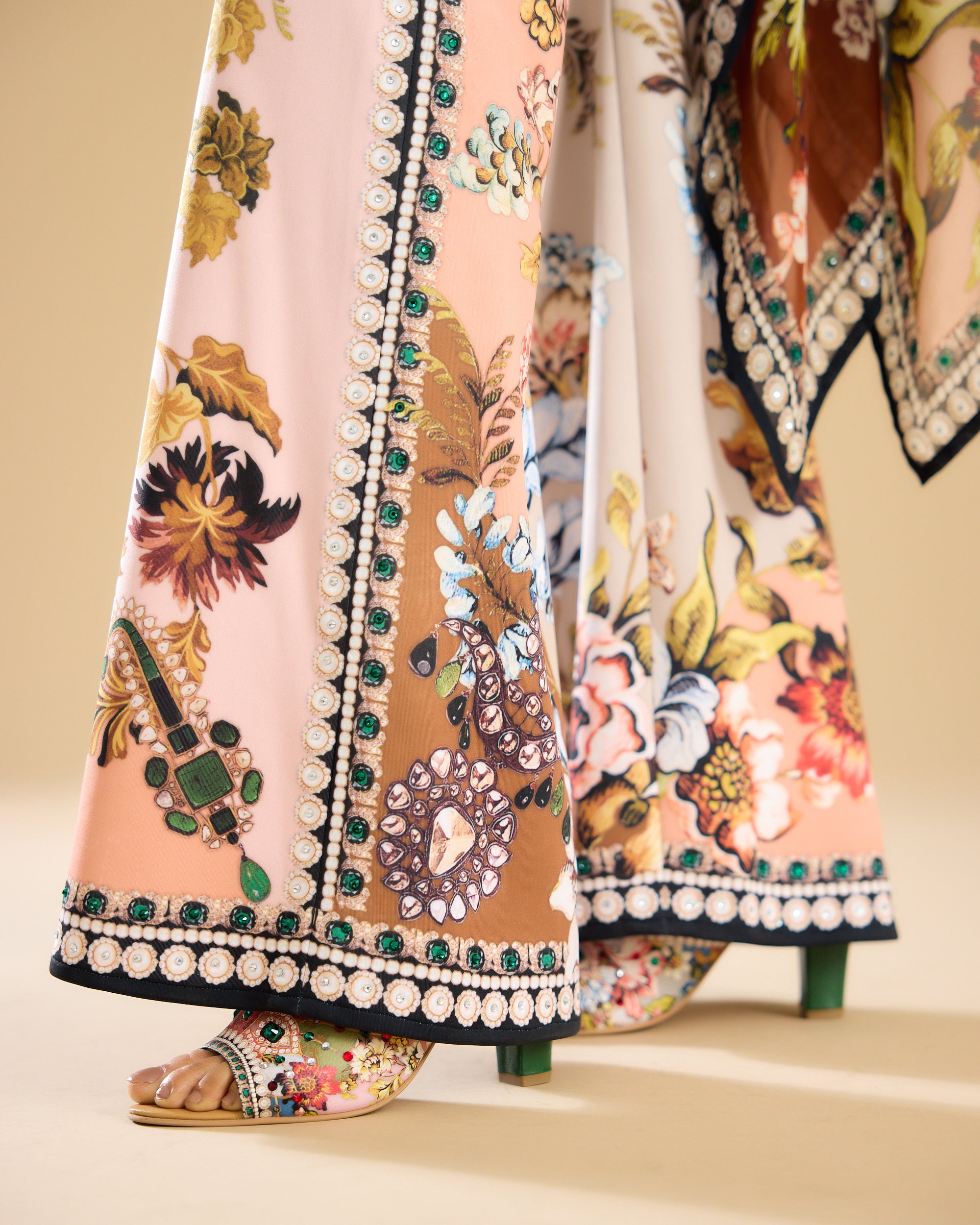 Nizam : Gabriella - Ivory/Peach