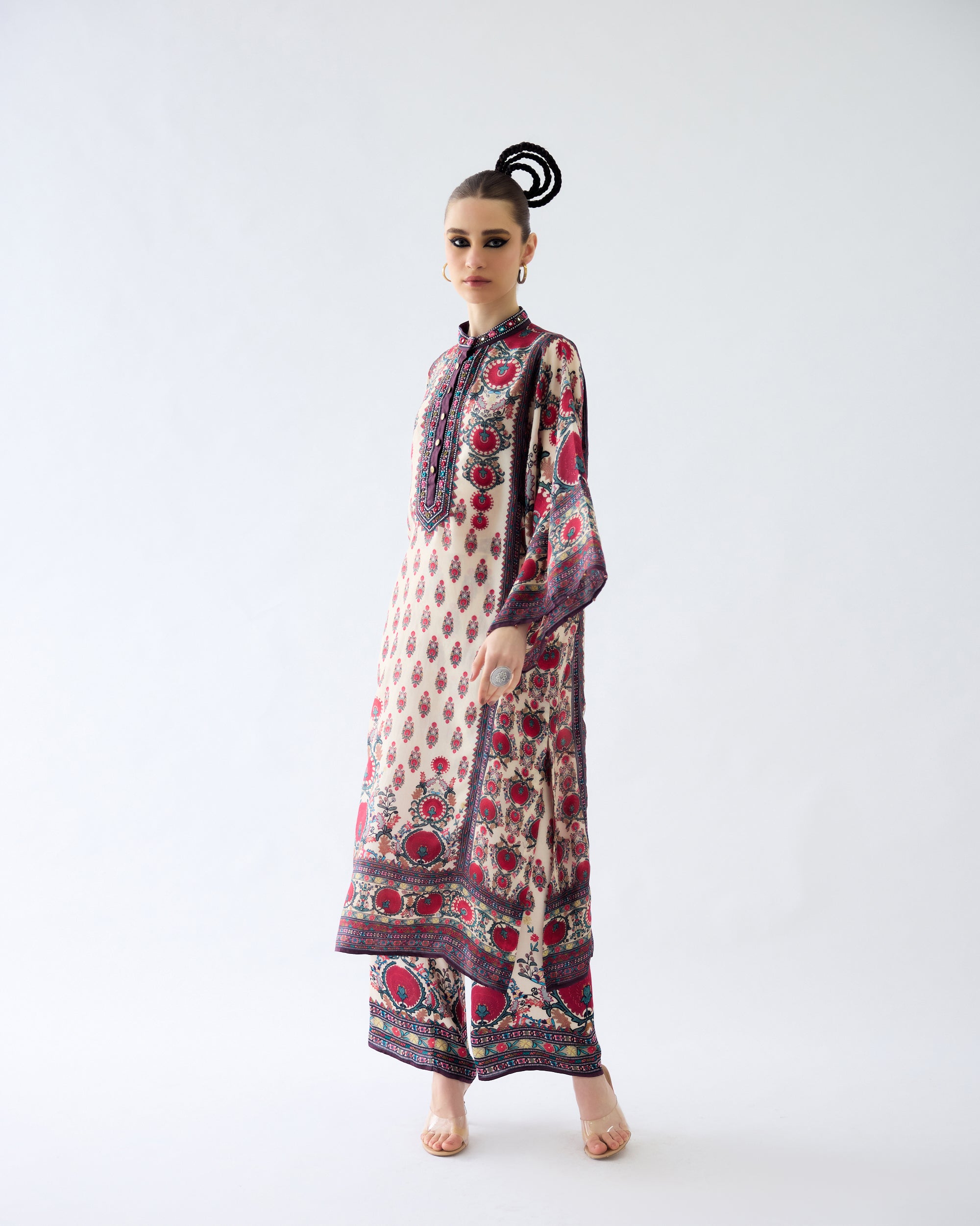 Bukhara : Gayatri - Maroon