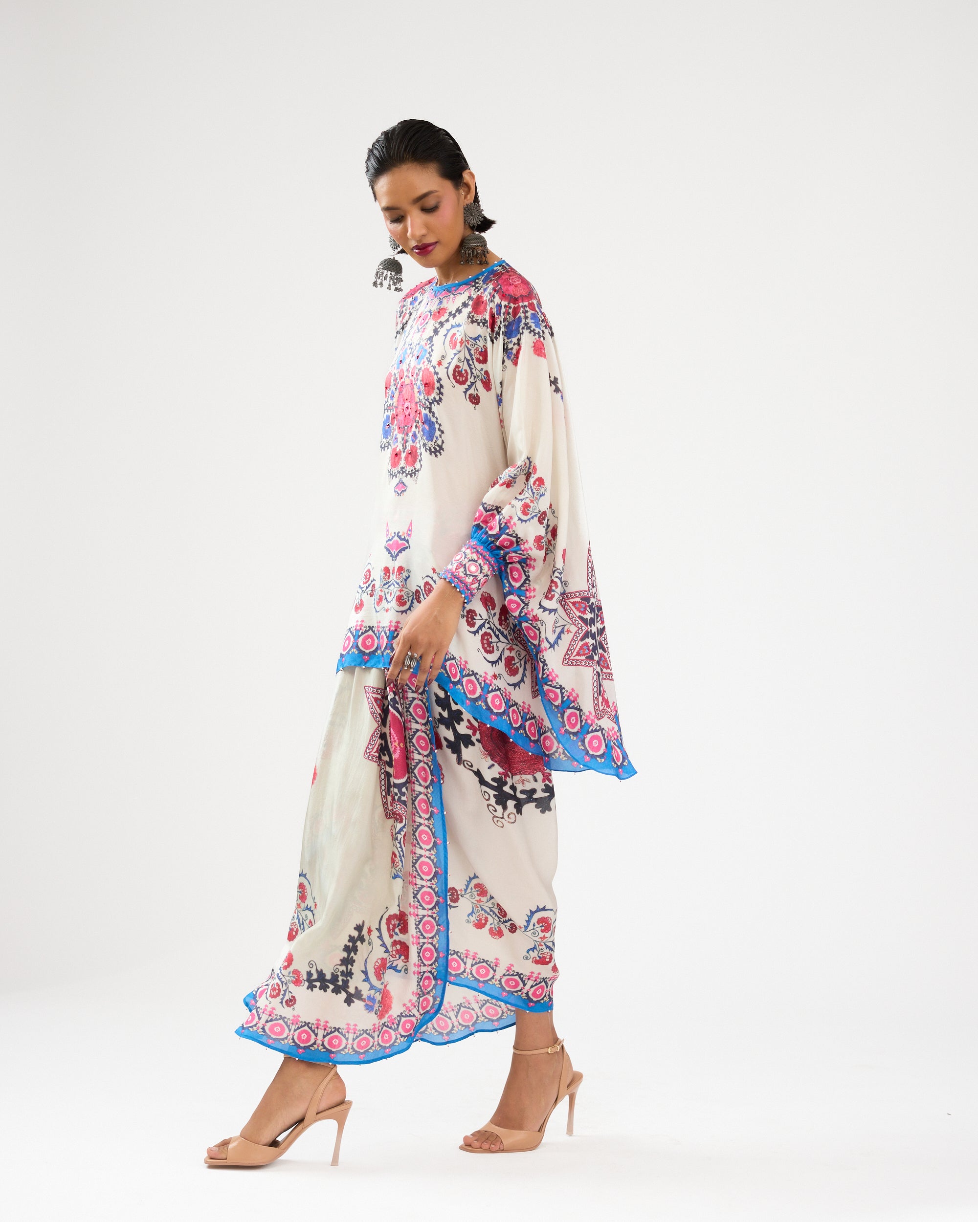 A Bukhara Summer : Colette - Ivory/Blue