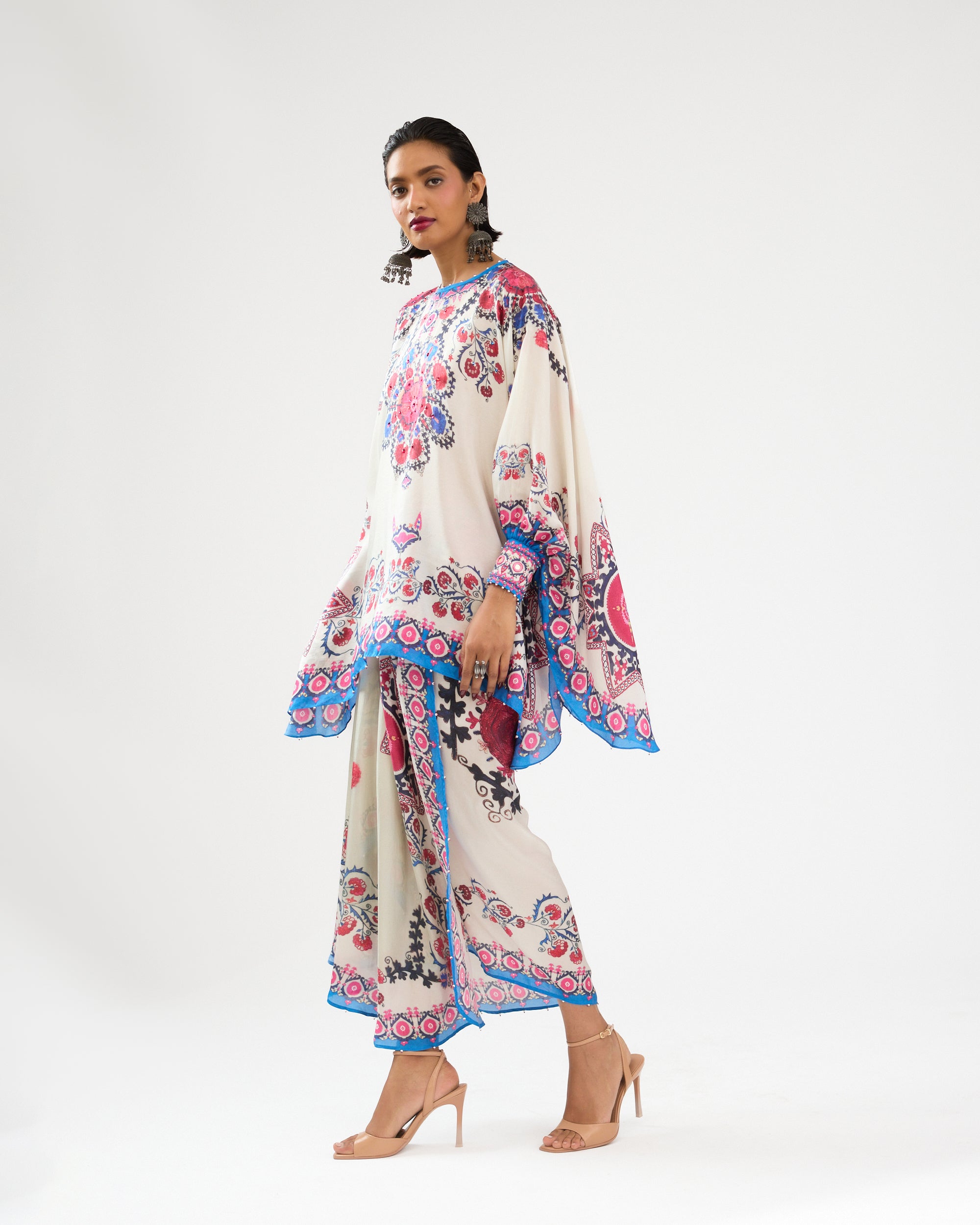 A Bukhara Summer : Colette - Ivory/Blue