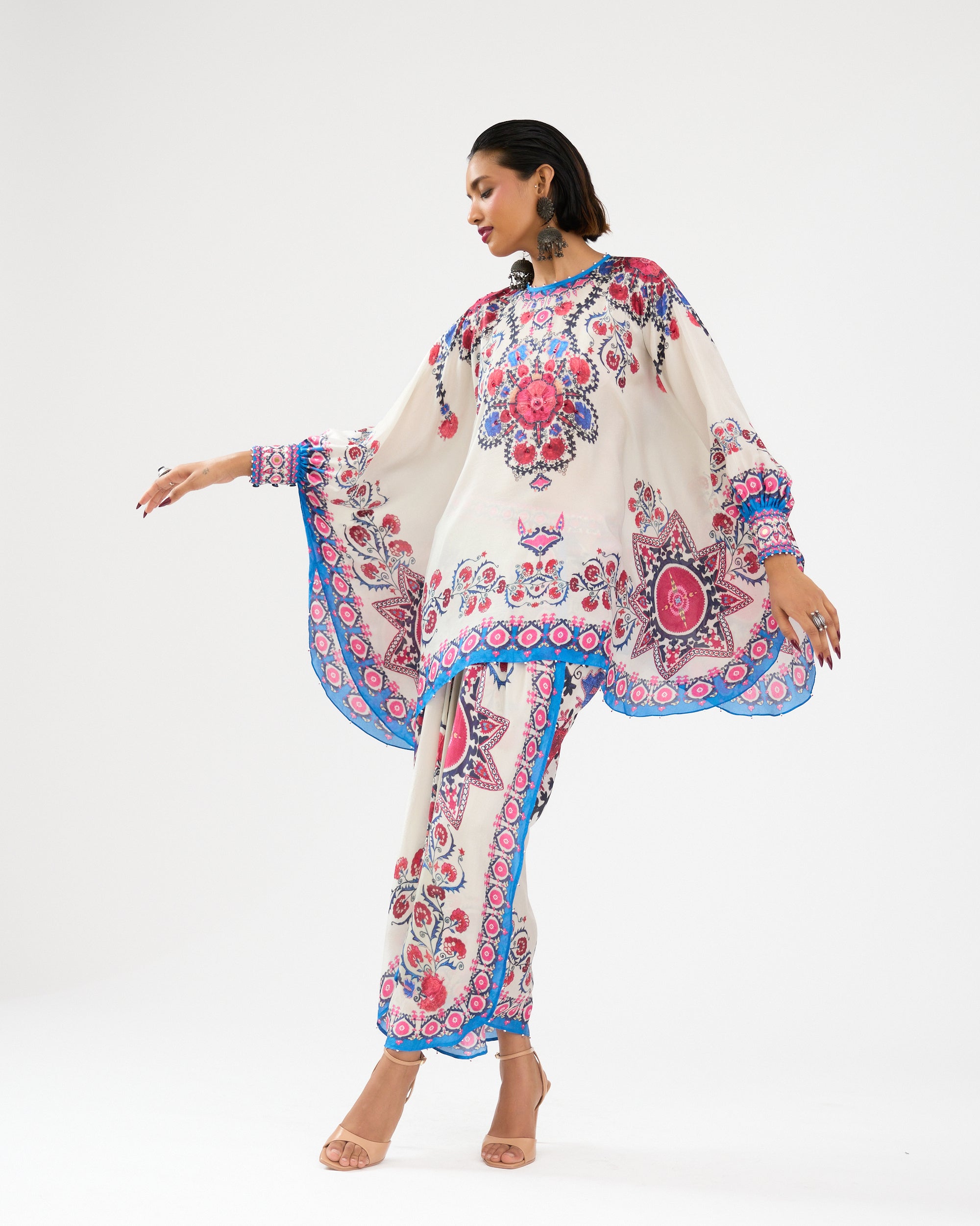 A Bukhara Summer : Colette - Ivory/Blue