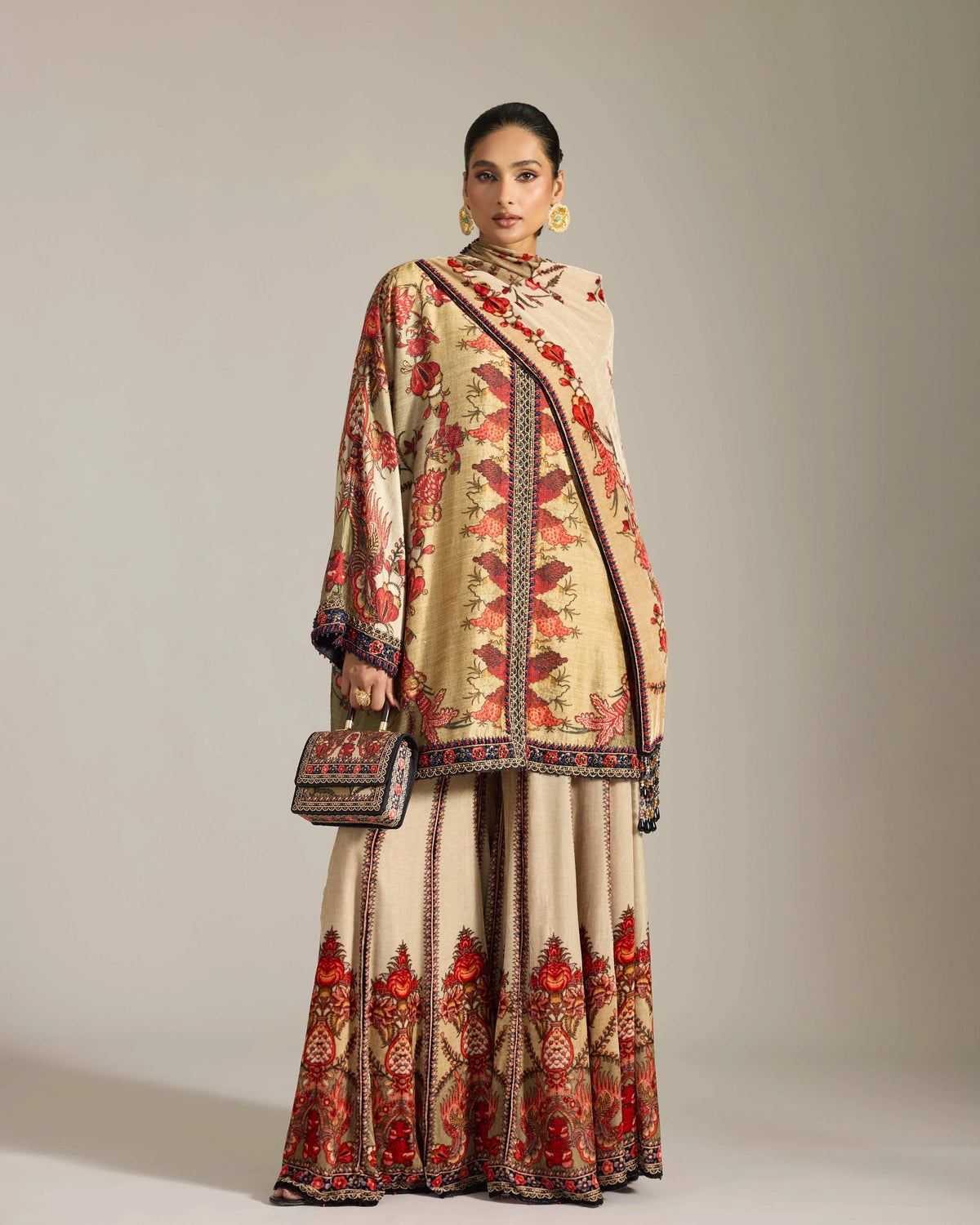 CHINTZ : Anod / Mina