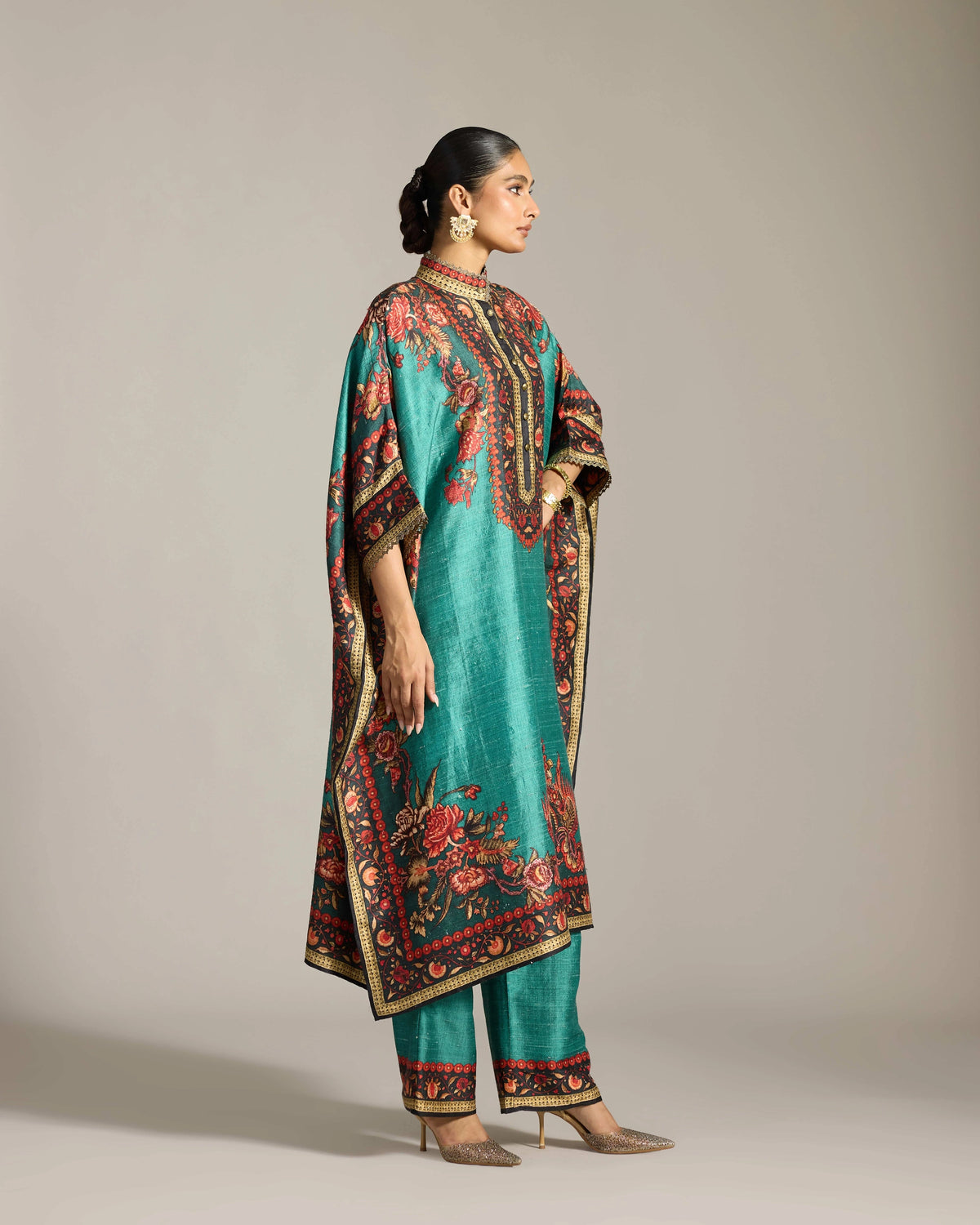 CHINTZ : Kanish