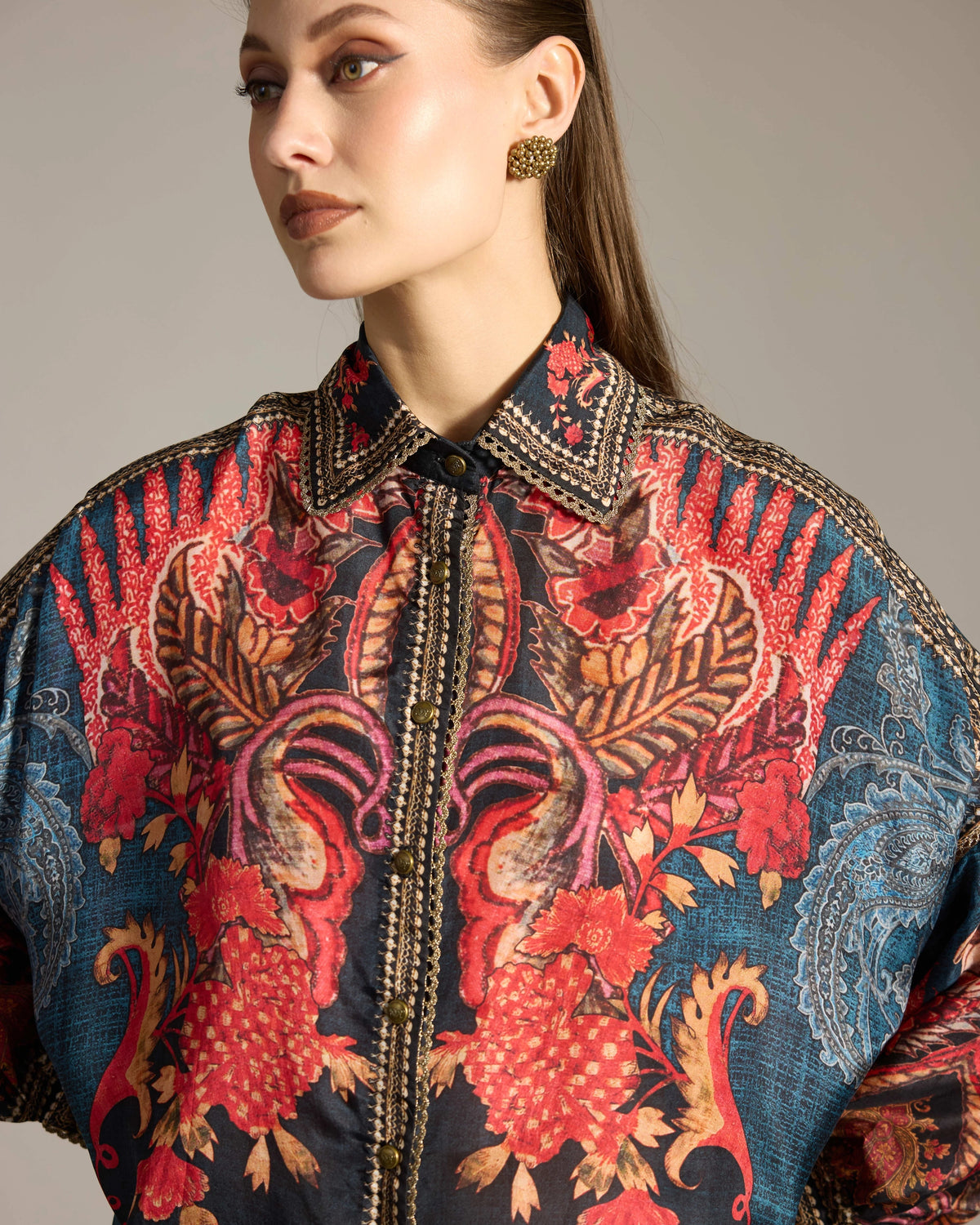 CHINTZ : Nilomi
