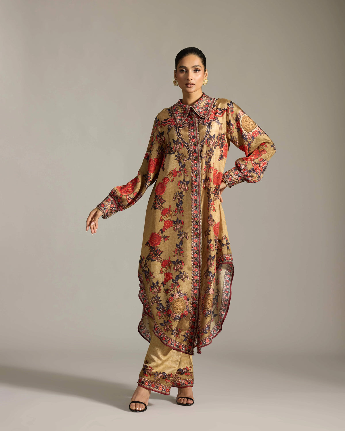 CHINTZ : Bella