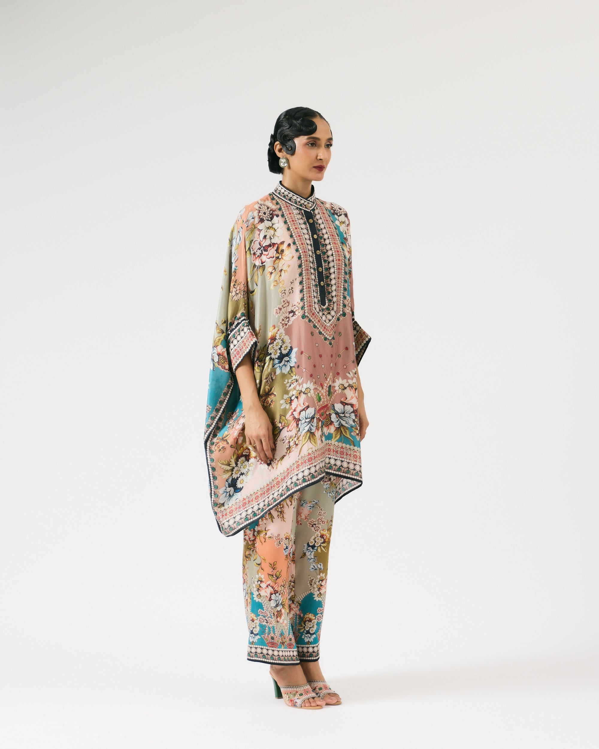 Nizam : Chanel 36" - Multi