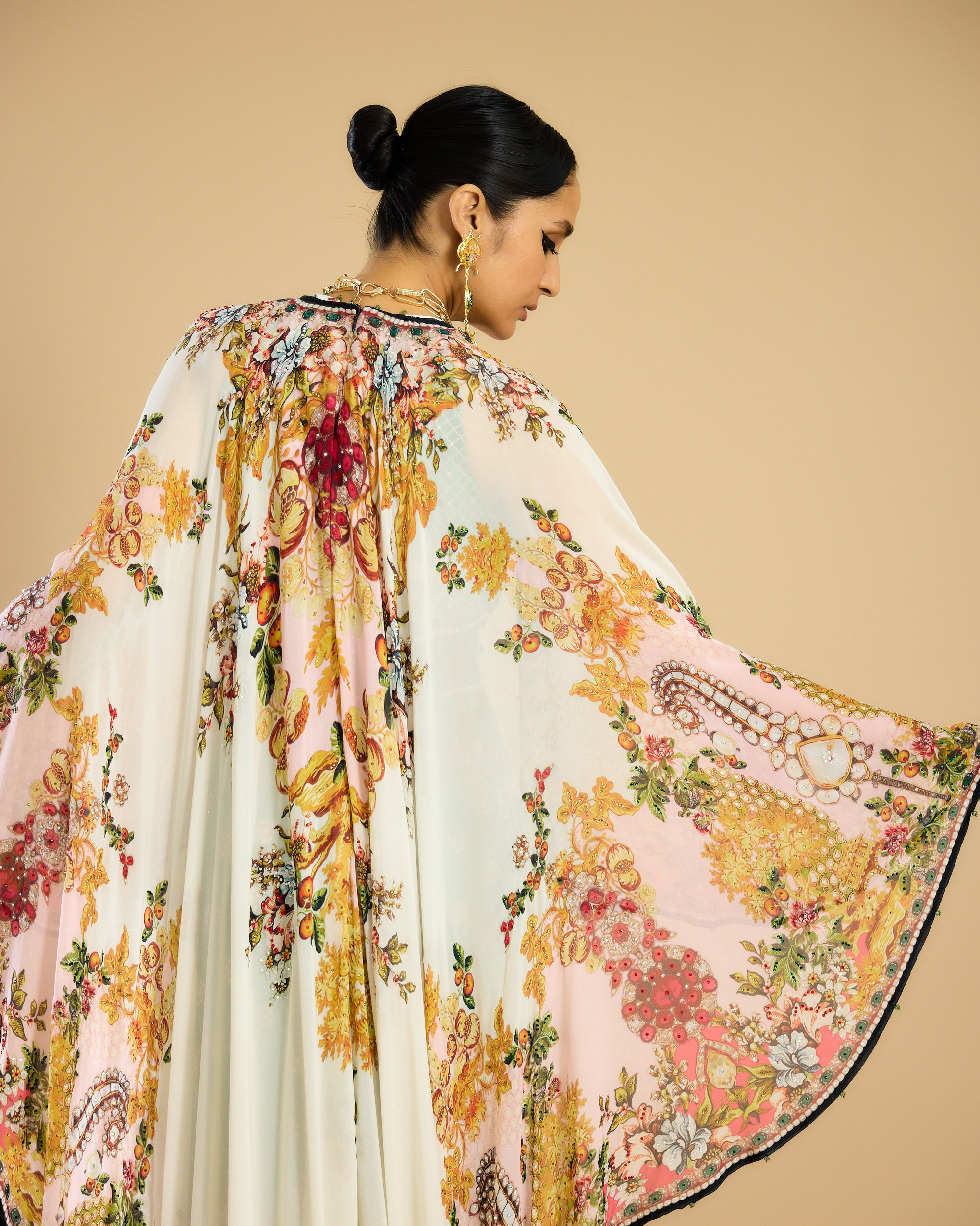 Nizam : Camilla - Ivory/Peach