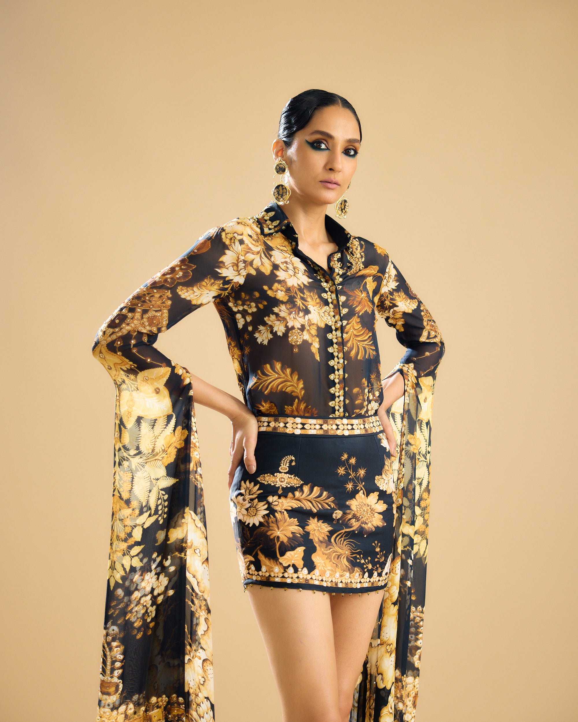 Nizam : Maaya - Black/Gold