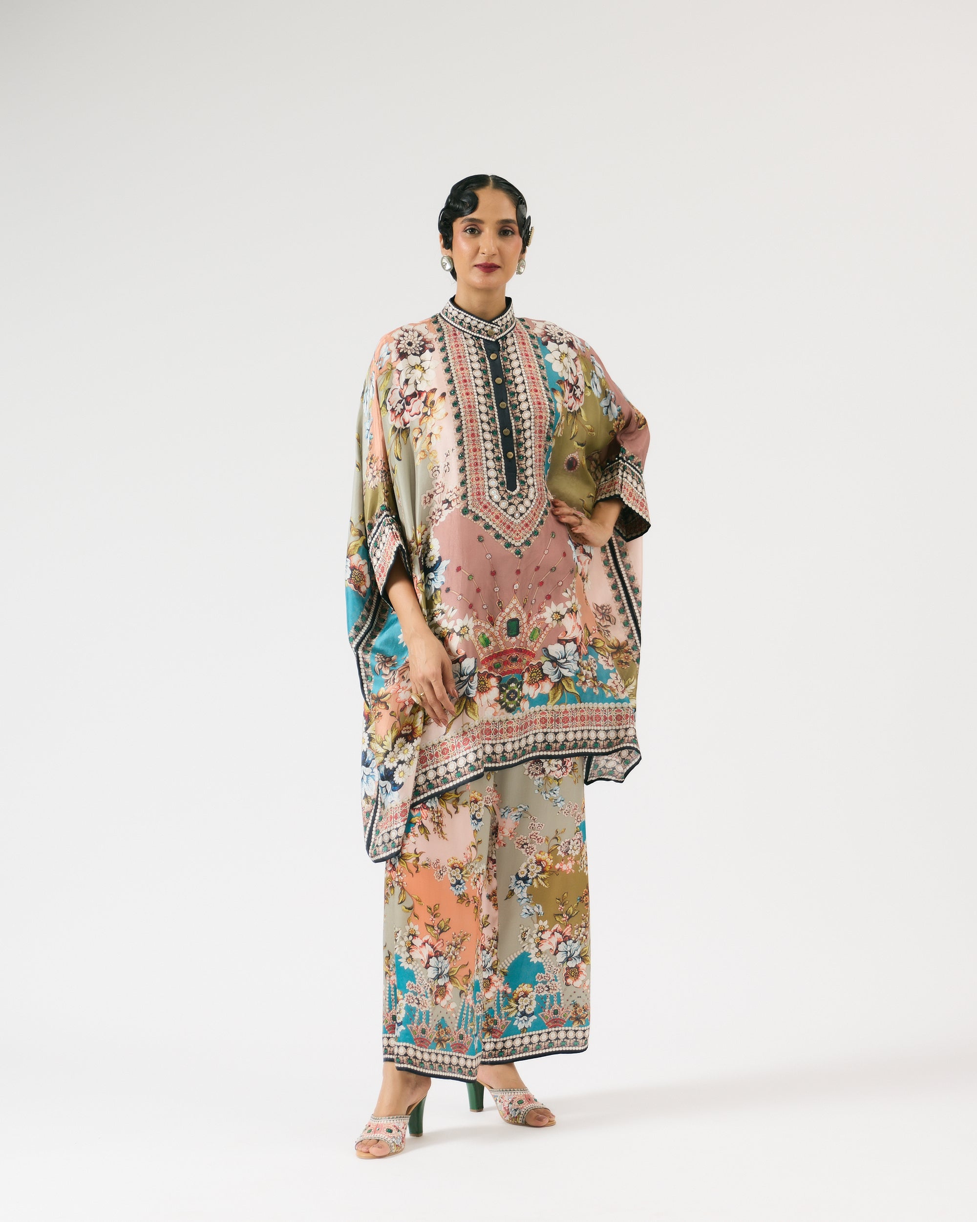 Nizam : Chanel 36" - Multi