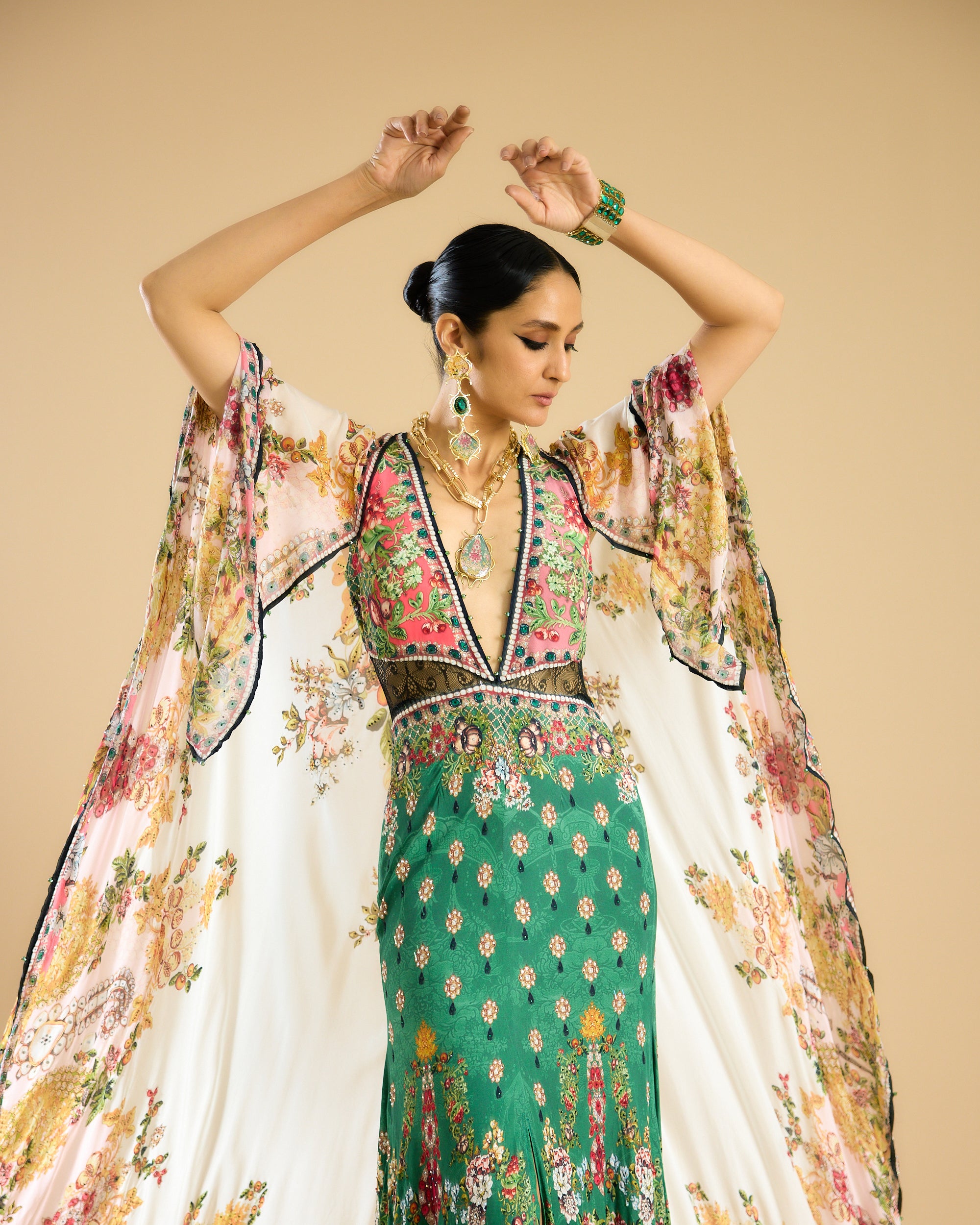 Nizam : Camilla - Ivory/Peach