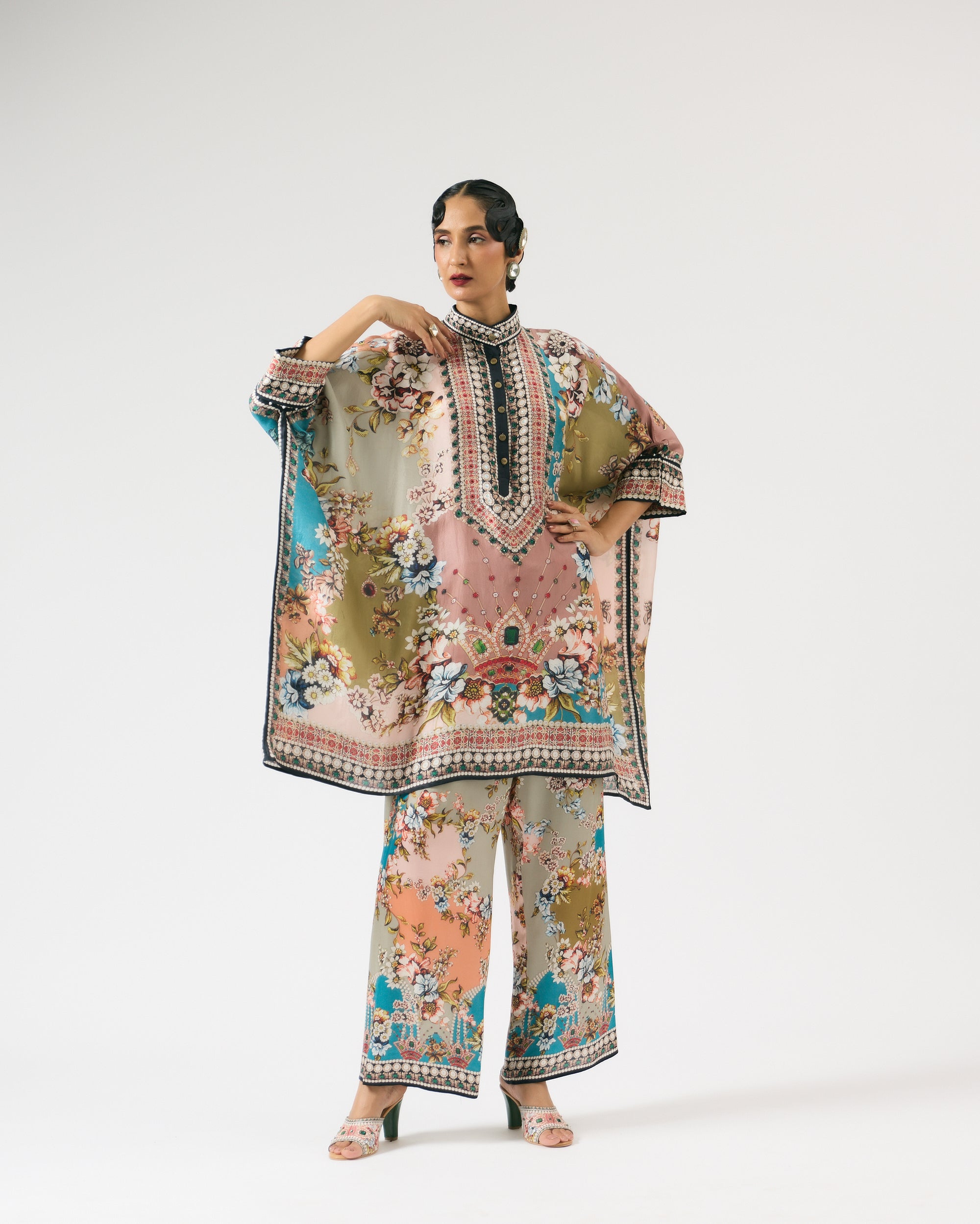 Nizam : Chanel 36" - Multi