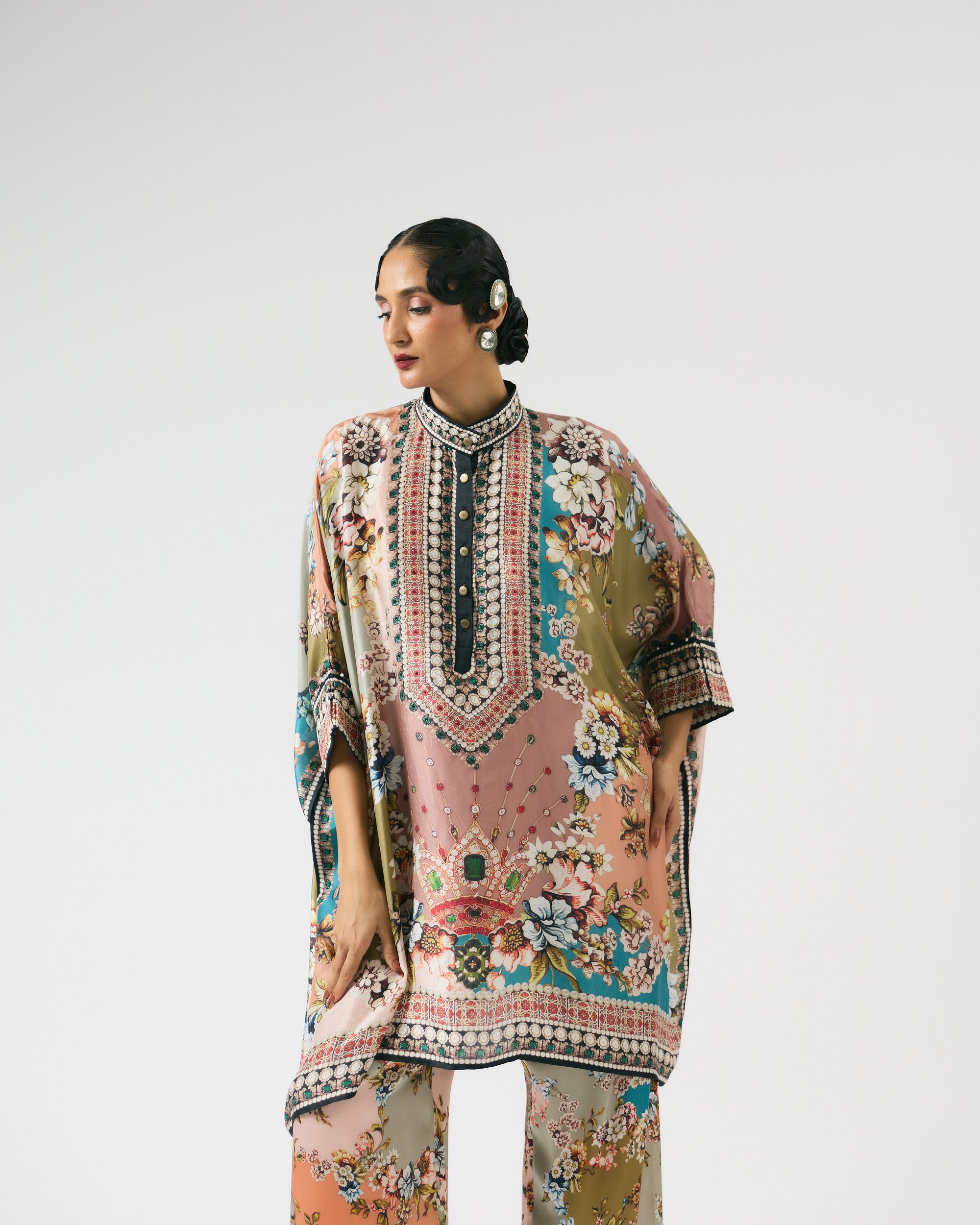 Nizam : Chanel 36" - Multi