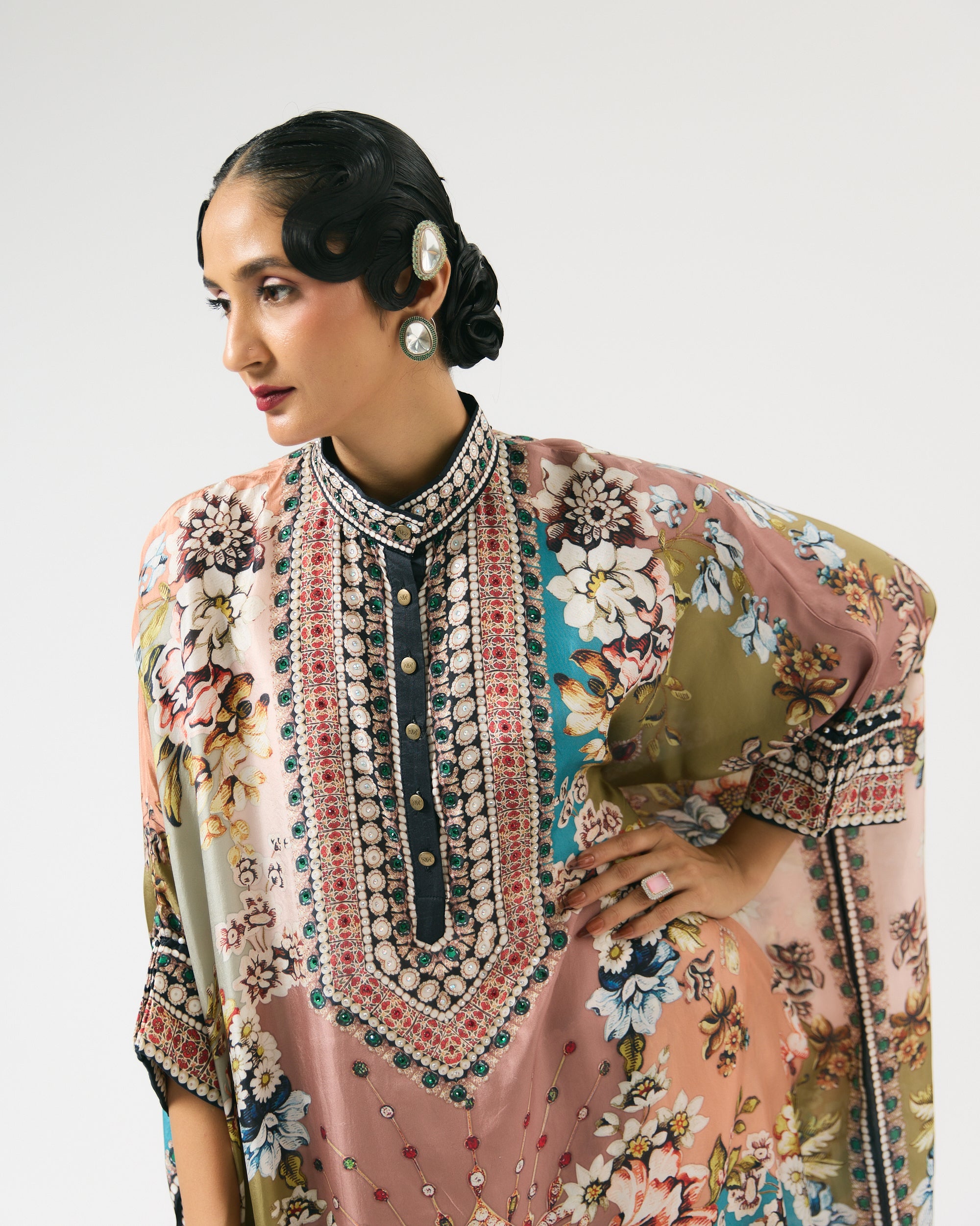 Nizam : Chanel 36" - Multi