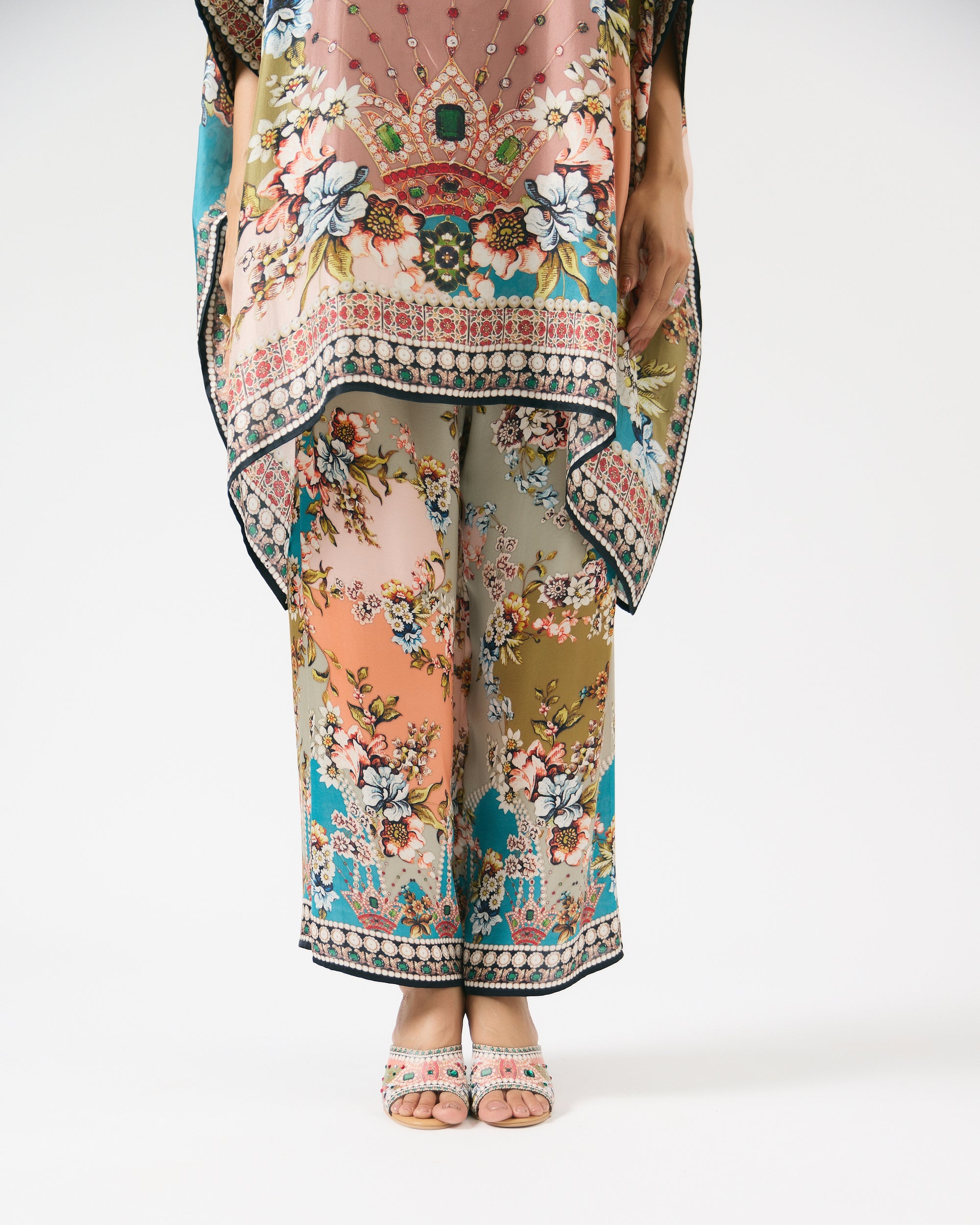 Nizam : Chanel 36" - Multi