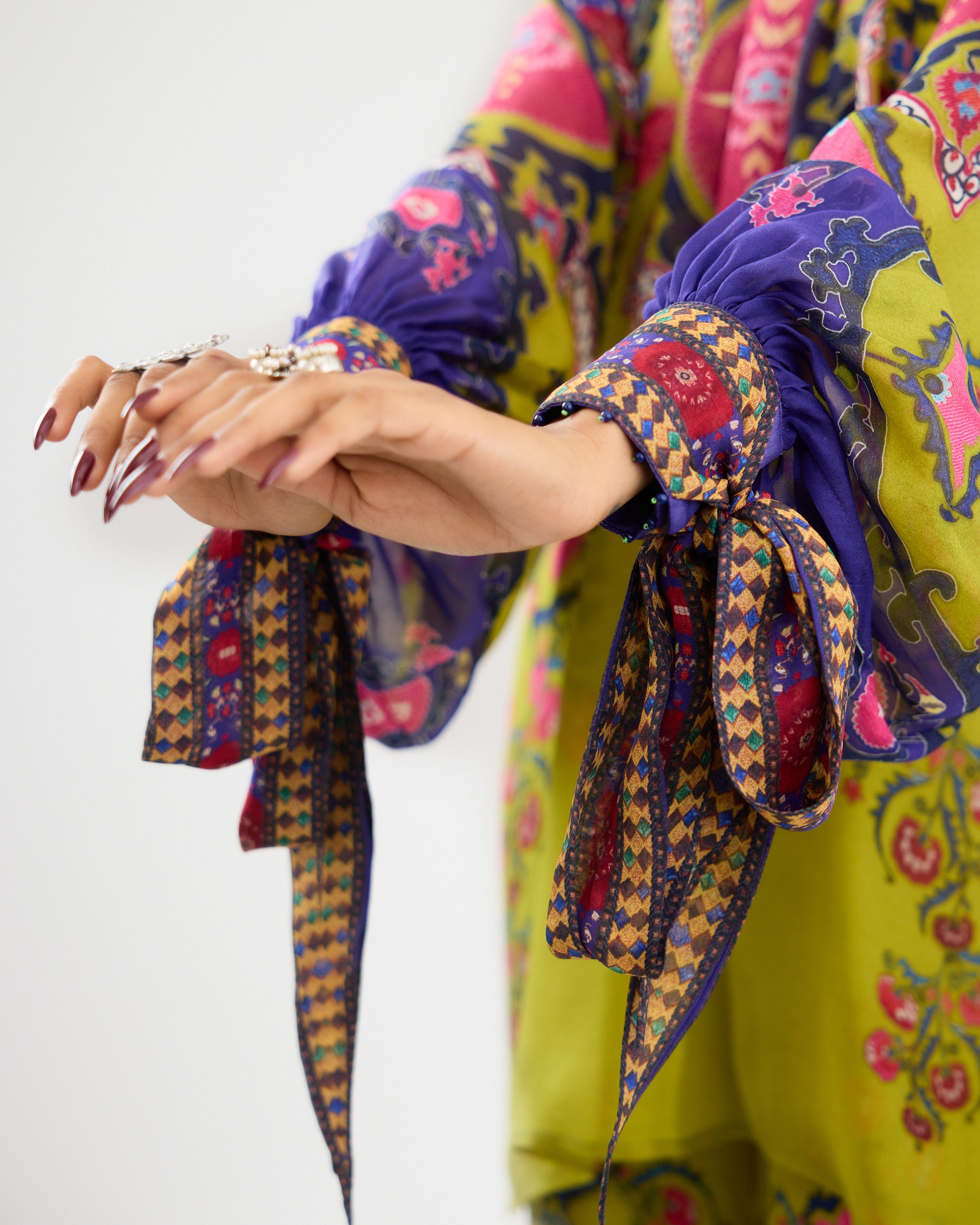 A Bukhara Summer : Gia - Lime