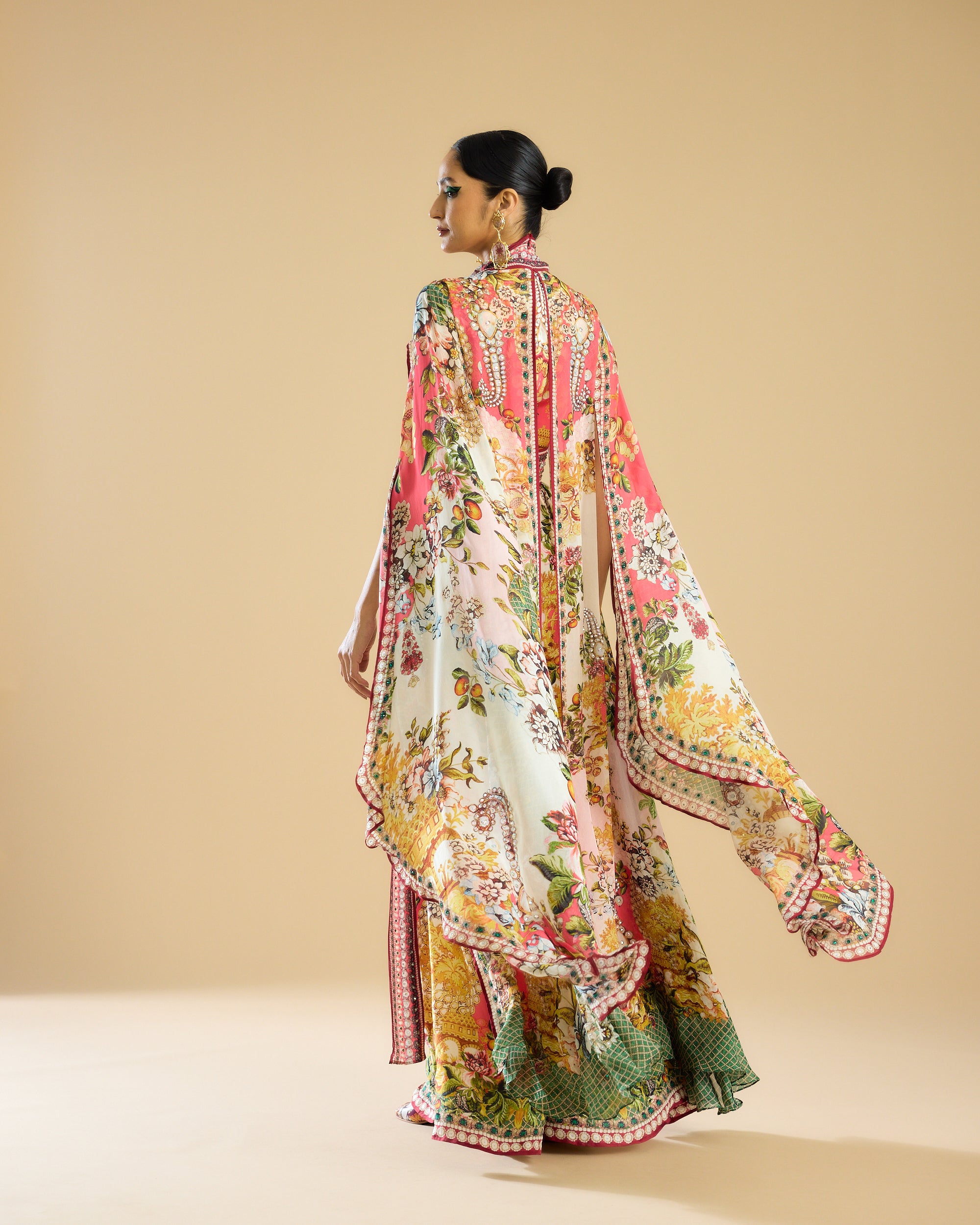 Nizam : Benazir - Ivory/Peach
