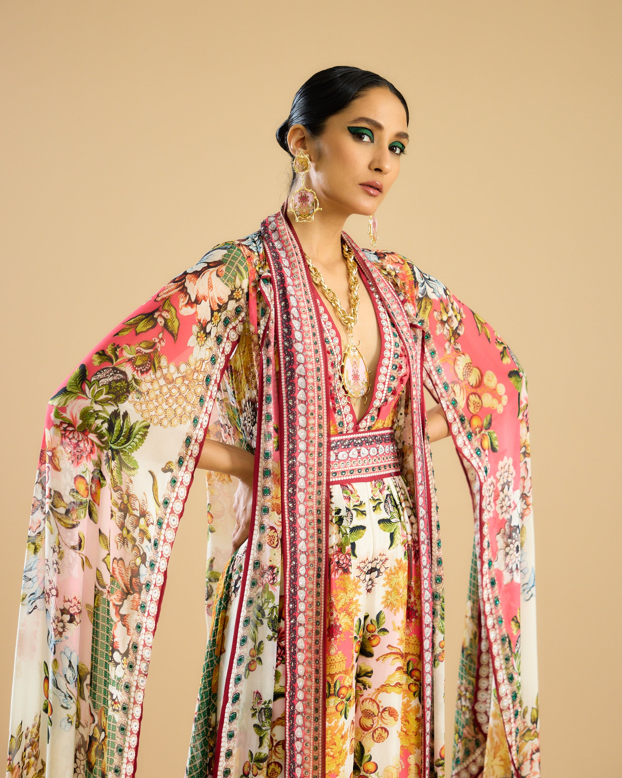 Nizam : Benazir - Ivory/Peach