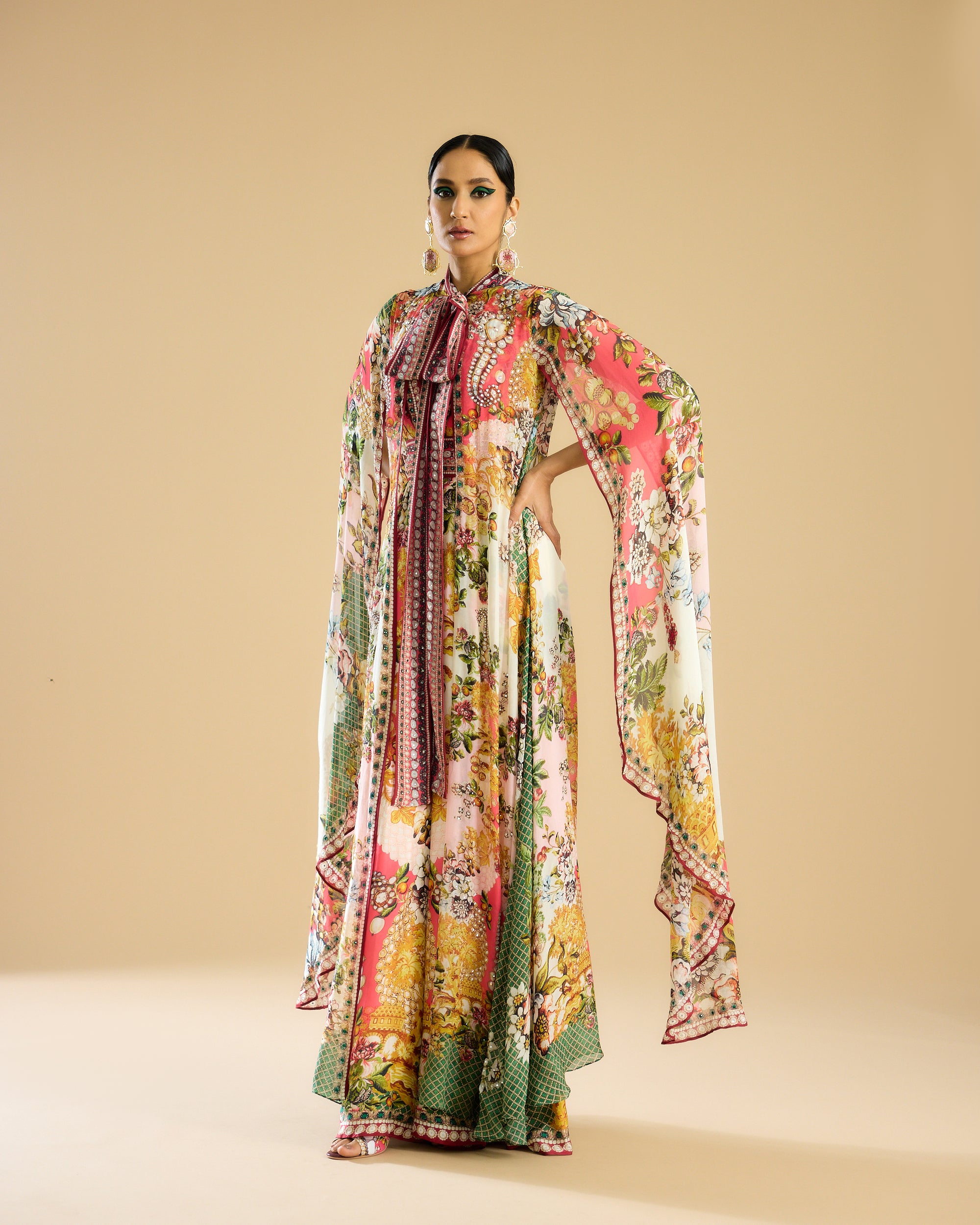 Nizam : Benazir - Ivory/Peach