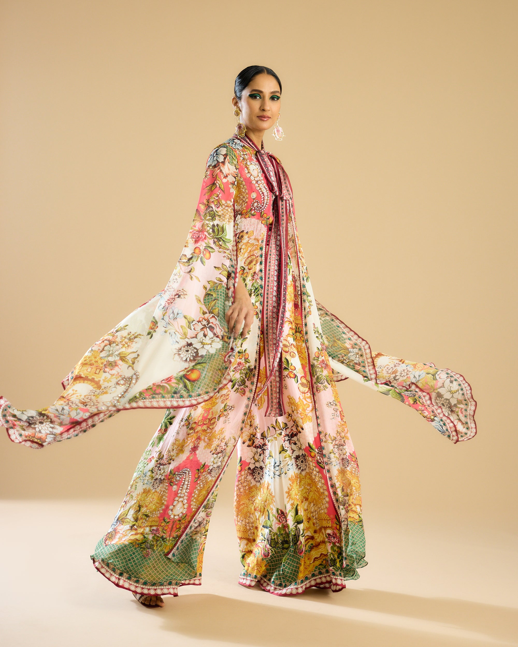 Nizam : Benazir - Ivory/Peach