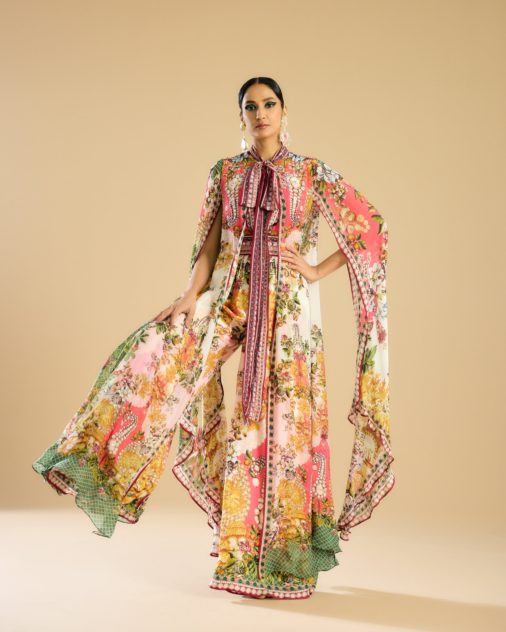 Nizam : Benazir - Ivory/Peach