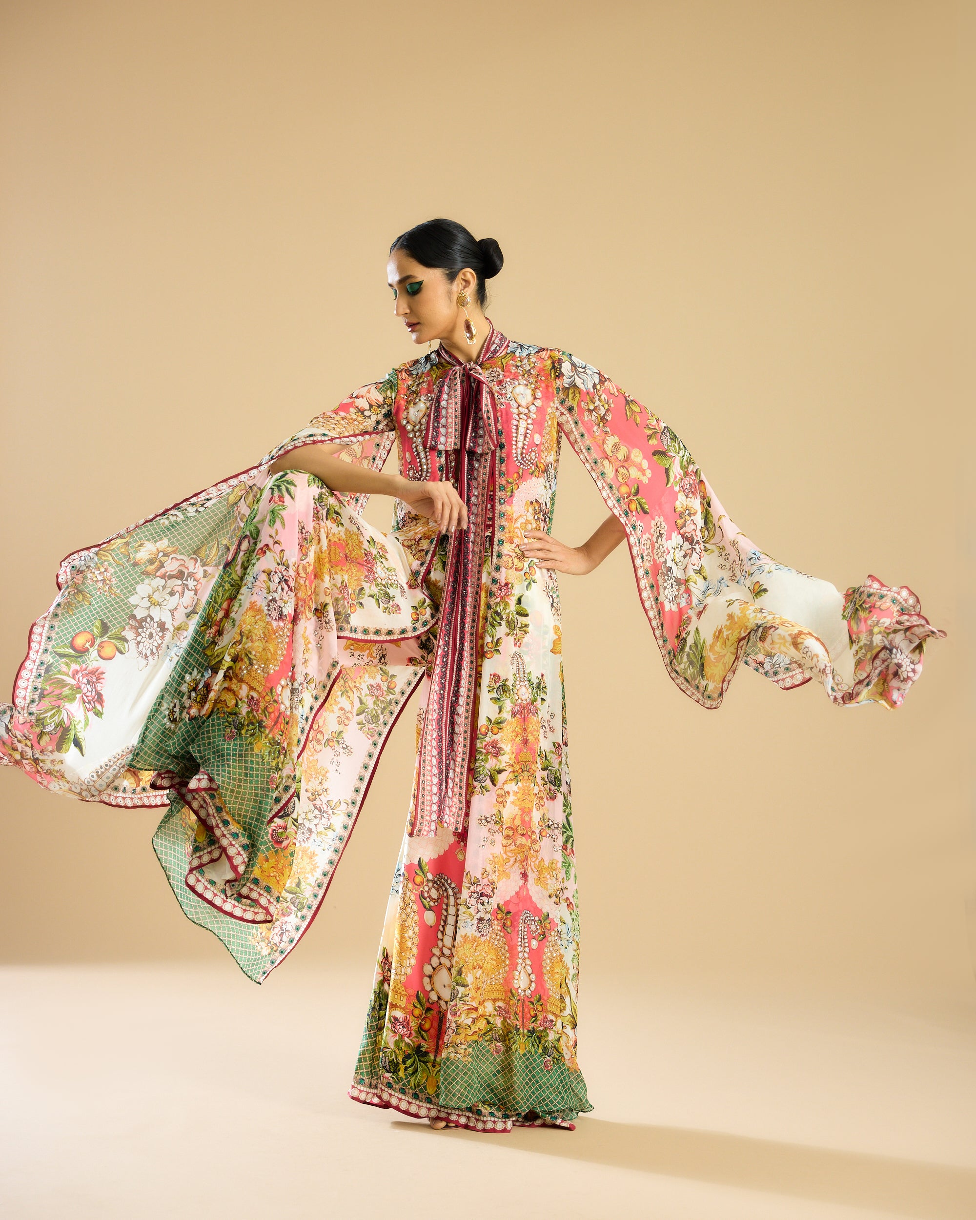 Nizam : Benazir - Ivory/Peach