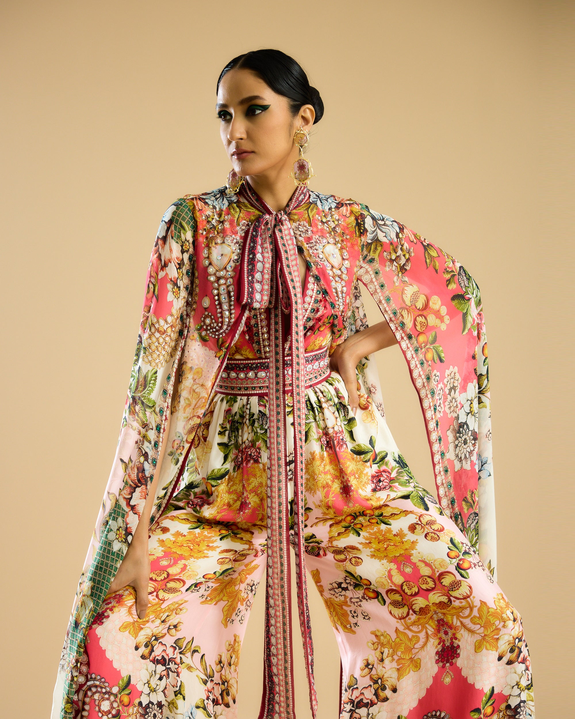 Nizam : Benazir - Ivory/Peach