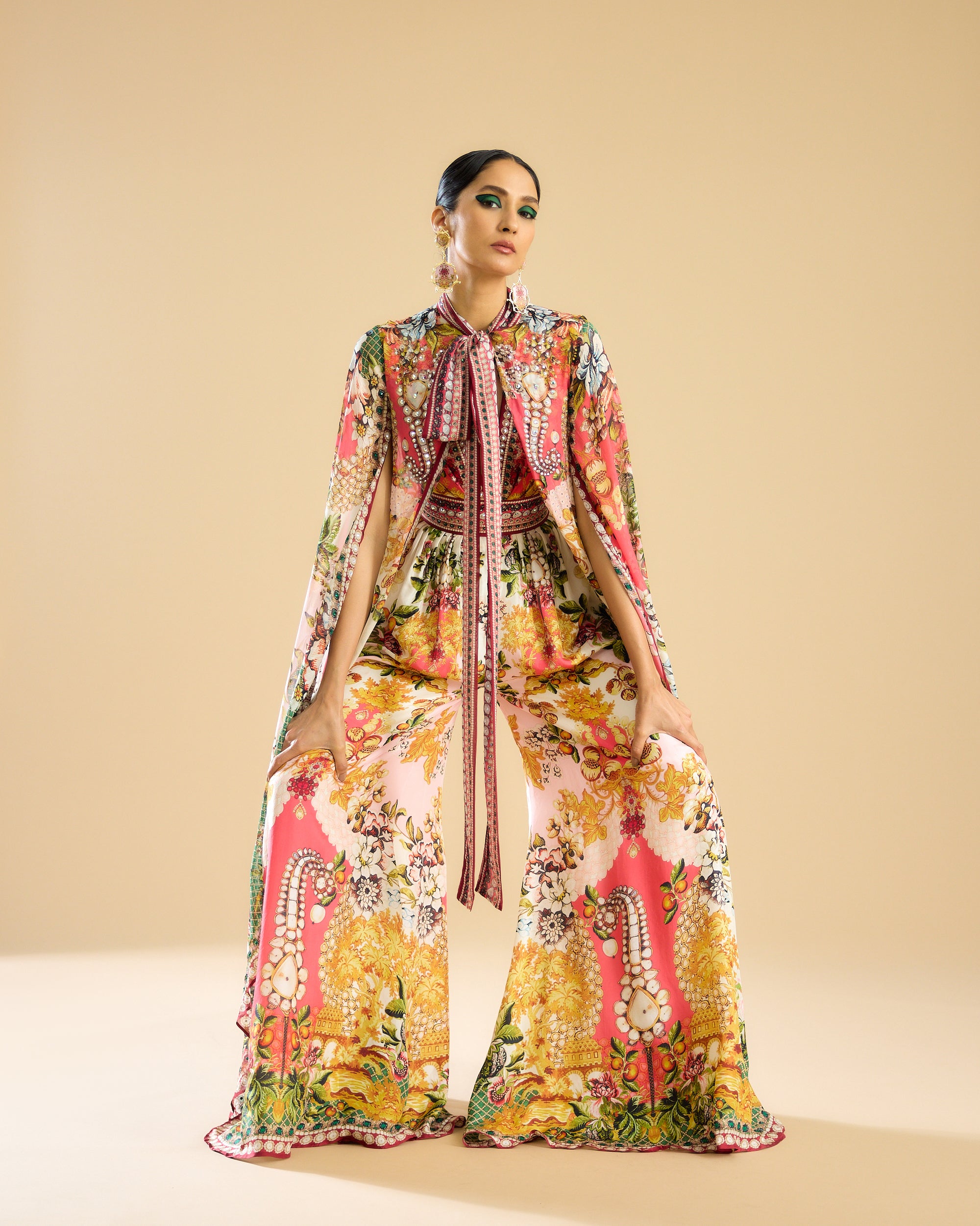 Nizam : Benazir - Ivory/Peach