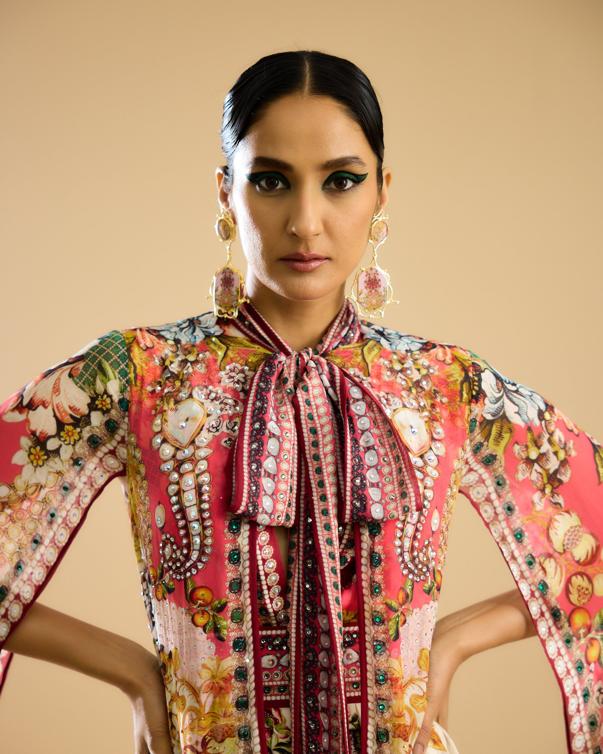 Nizam : Benazir - Ivory/Peach