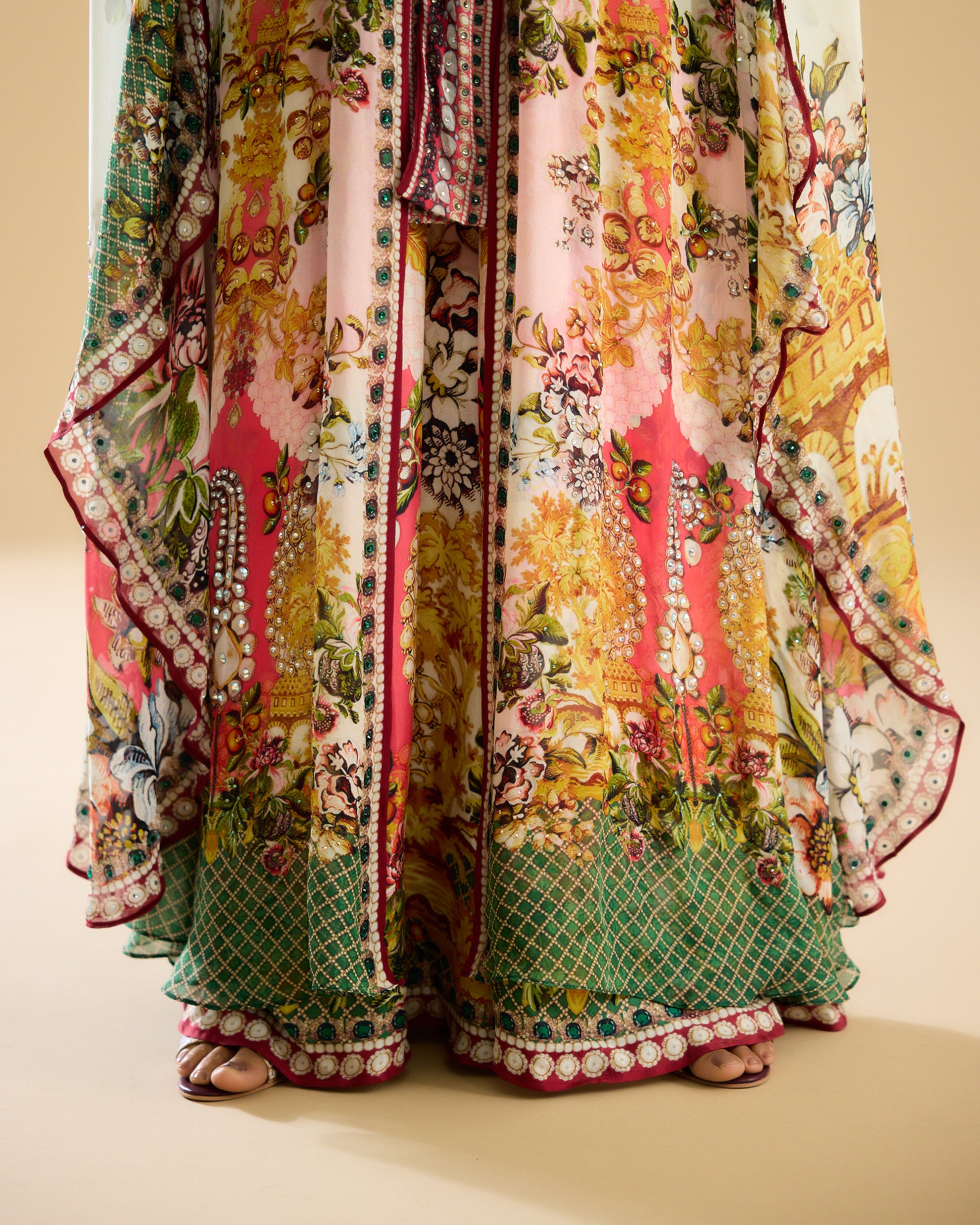 Nizam : Benazir - Ivory/Peach