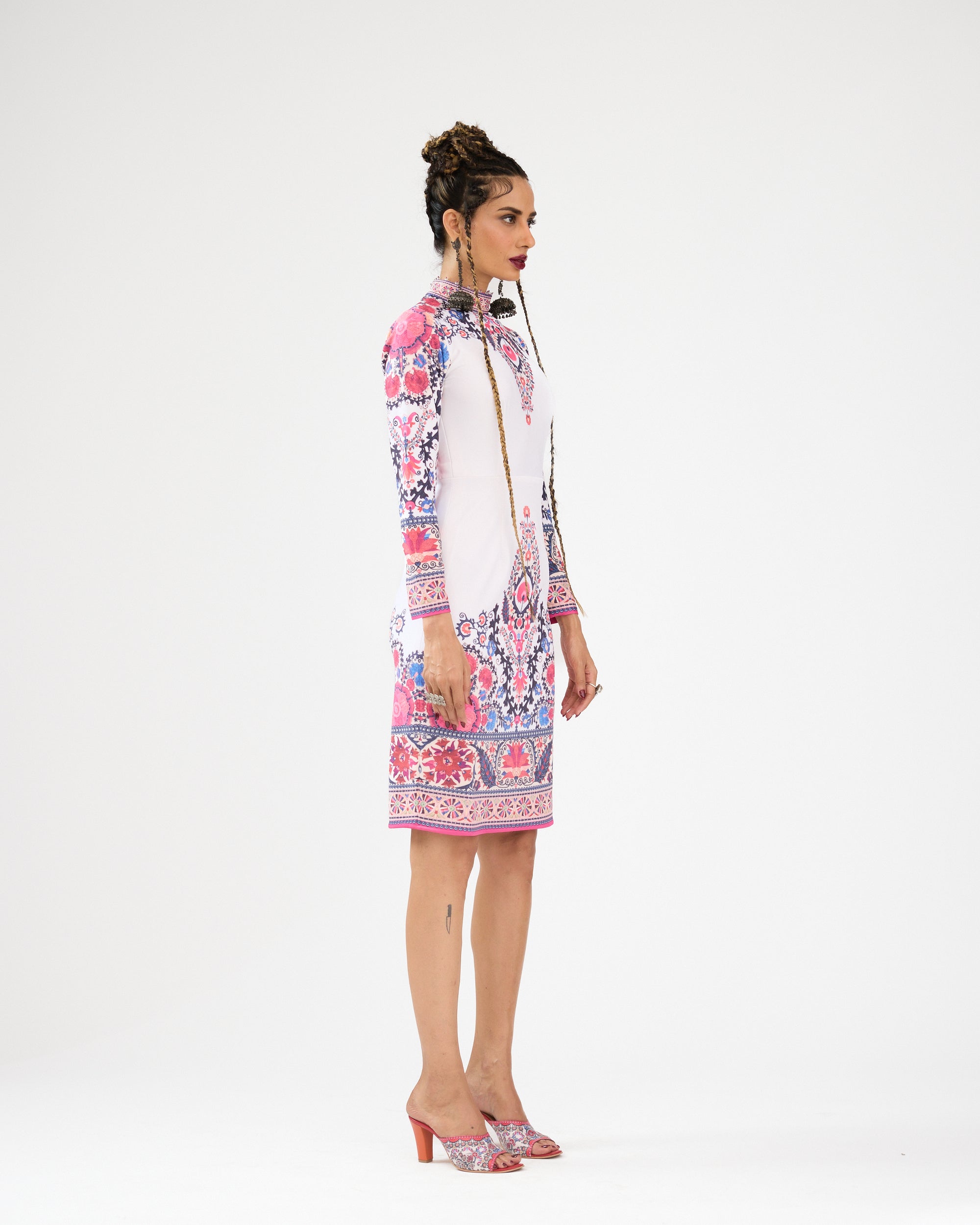 A Bukhara Summer : Natasha - Ivory/Blue
