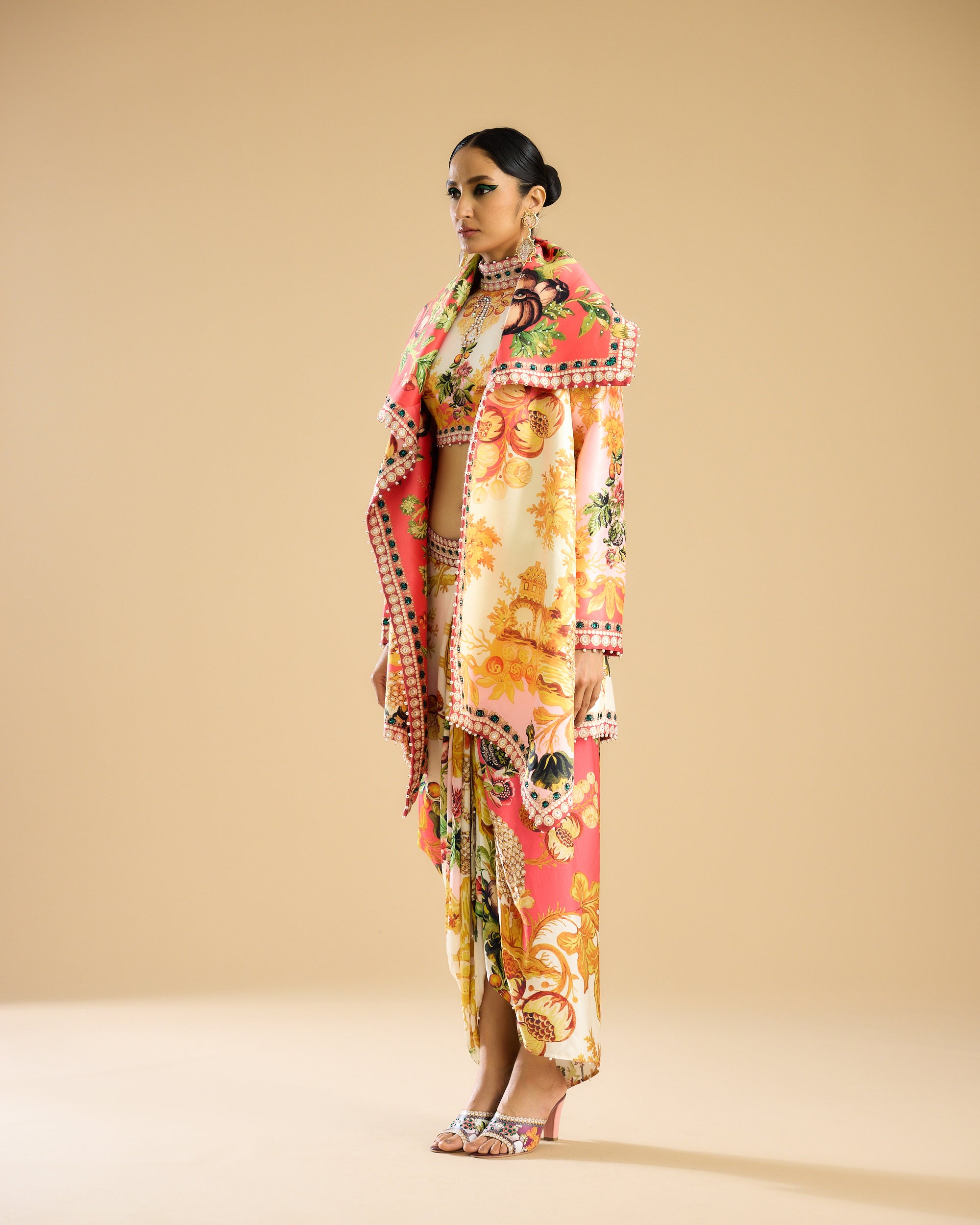 Nizam : Manorma - Ivory/Peach