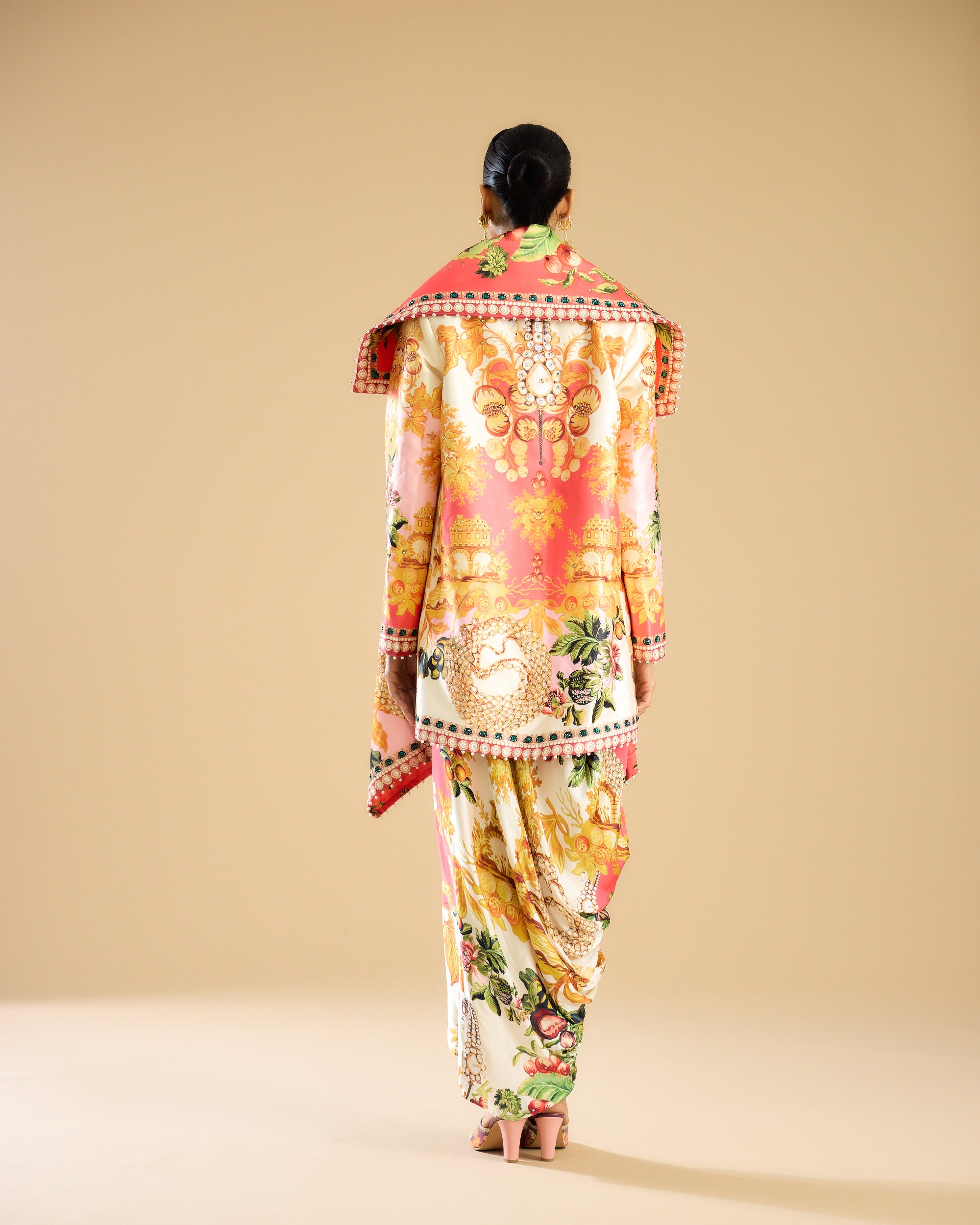 Nizam : Manorma - Ivory/Peach