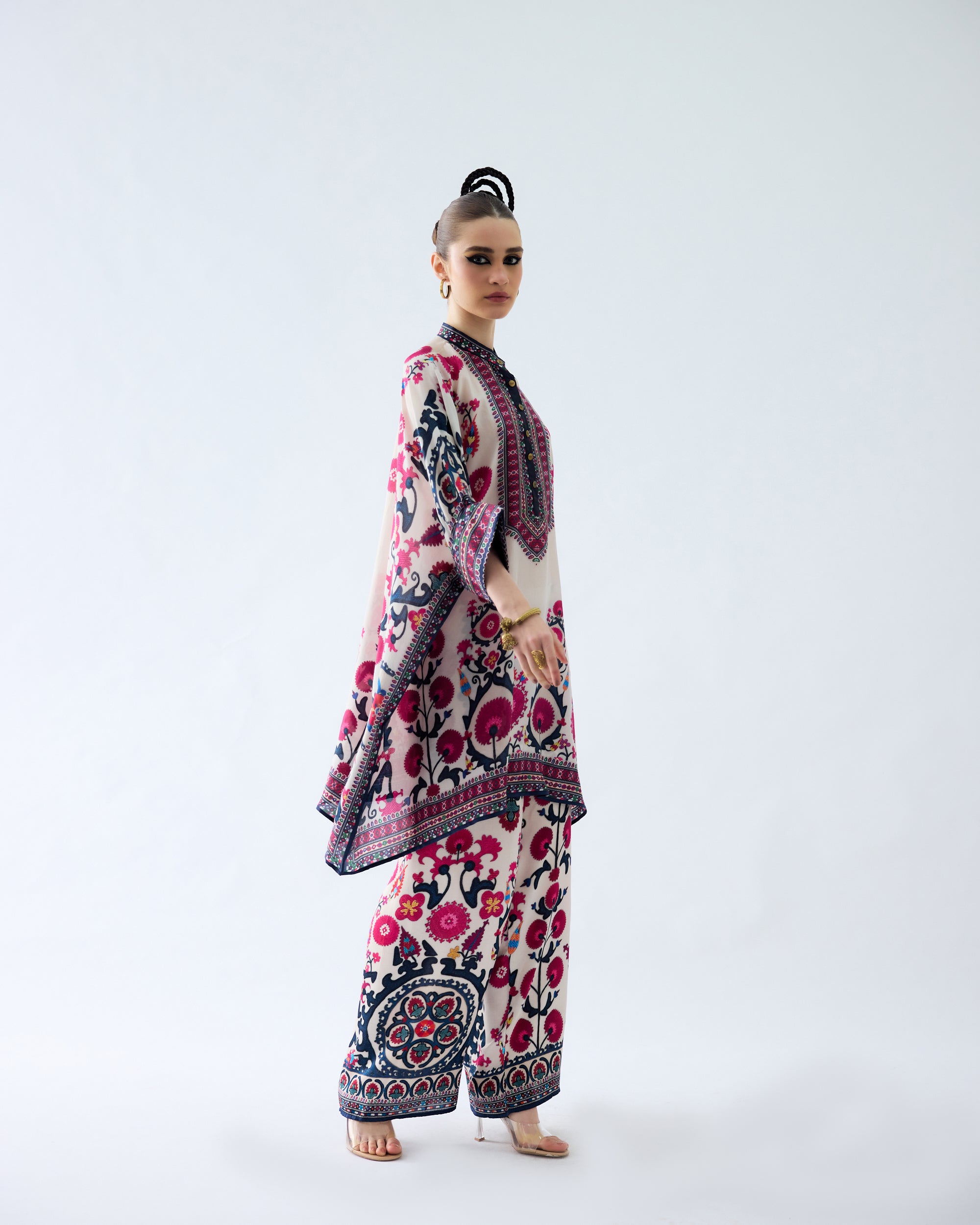 Bukhara : Chanel 36" - Raspberry