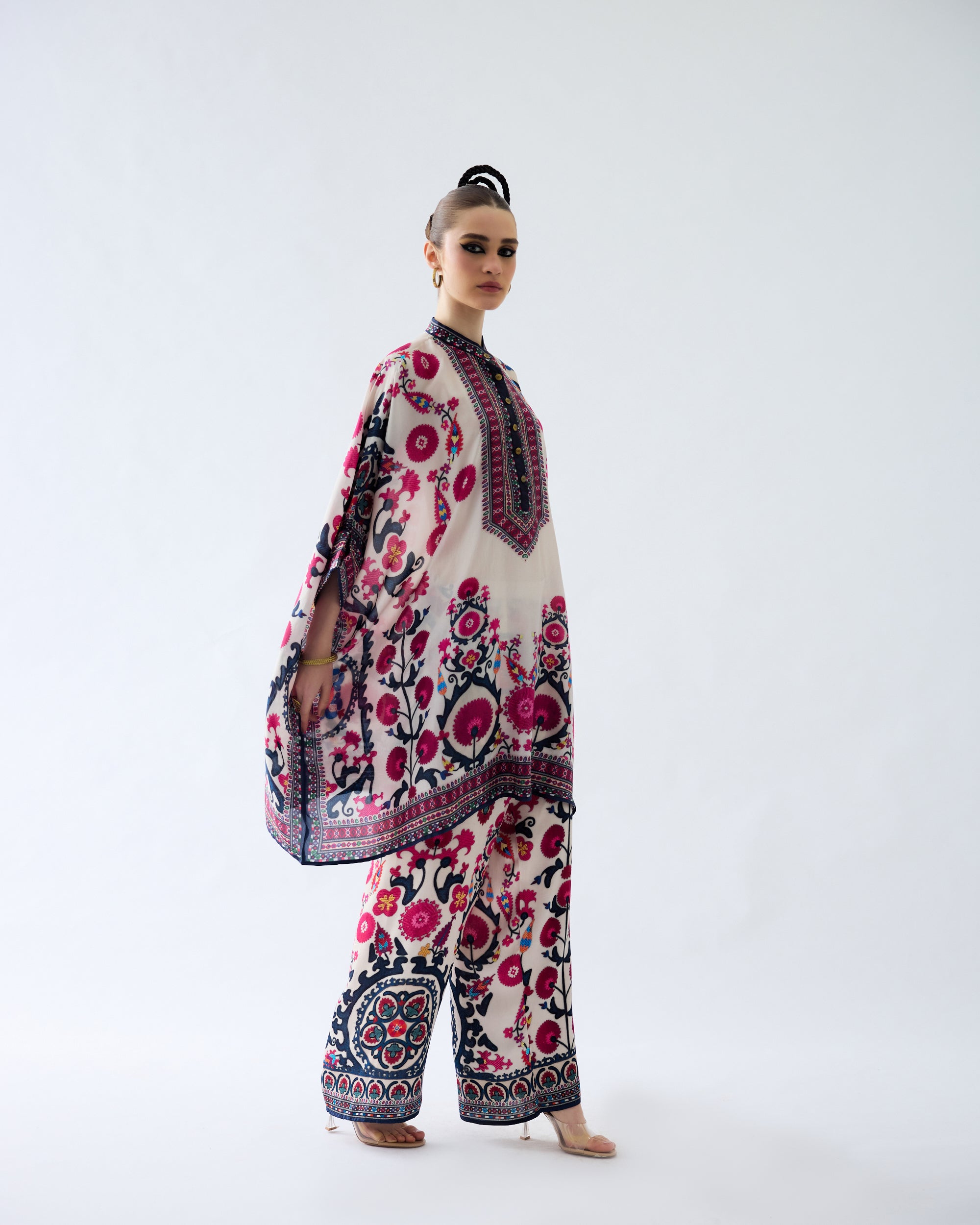 Bukhara : Chanel 36" - Raspberry