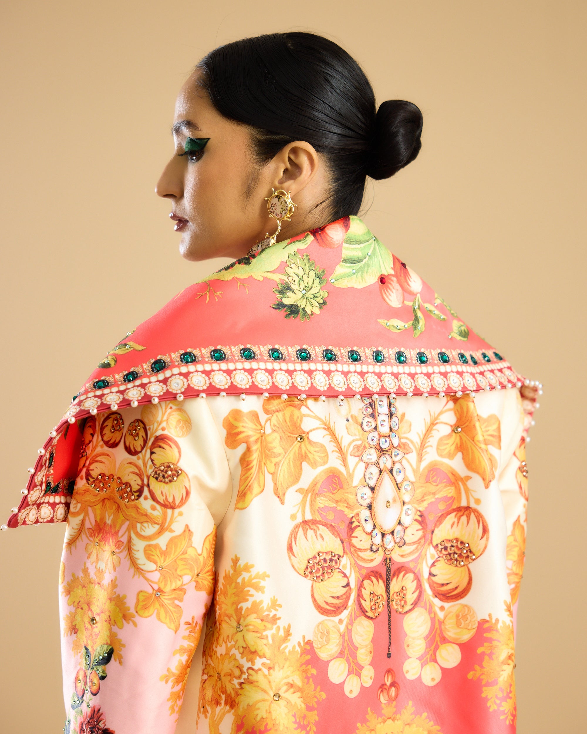 Nizam : Manorma - Ivory/Peach